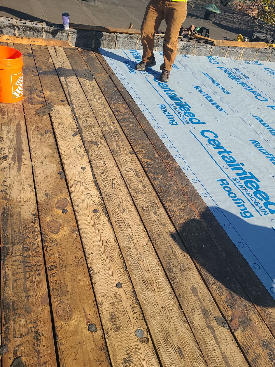 Alexandria: Residential Flat Roof Replacement with Mule Hide TPO Membrane by RM Banning, Inc.