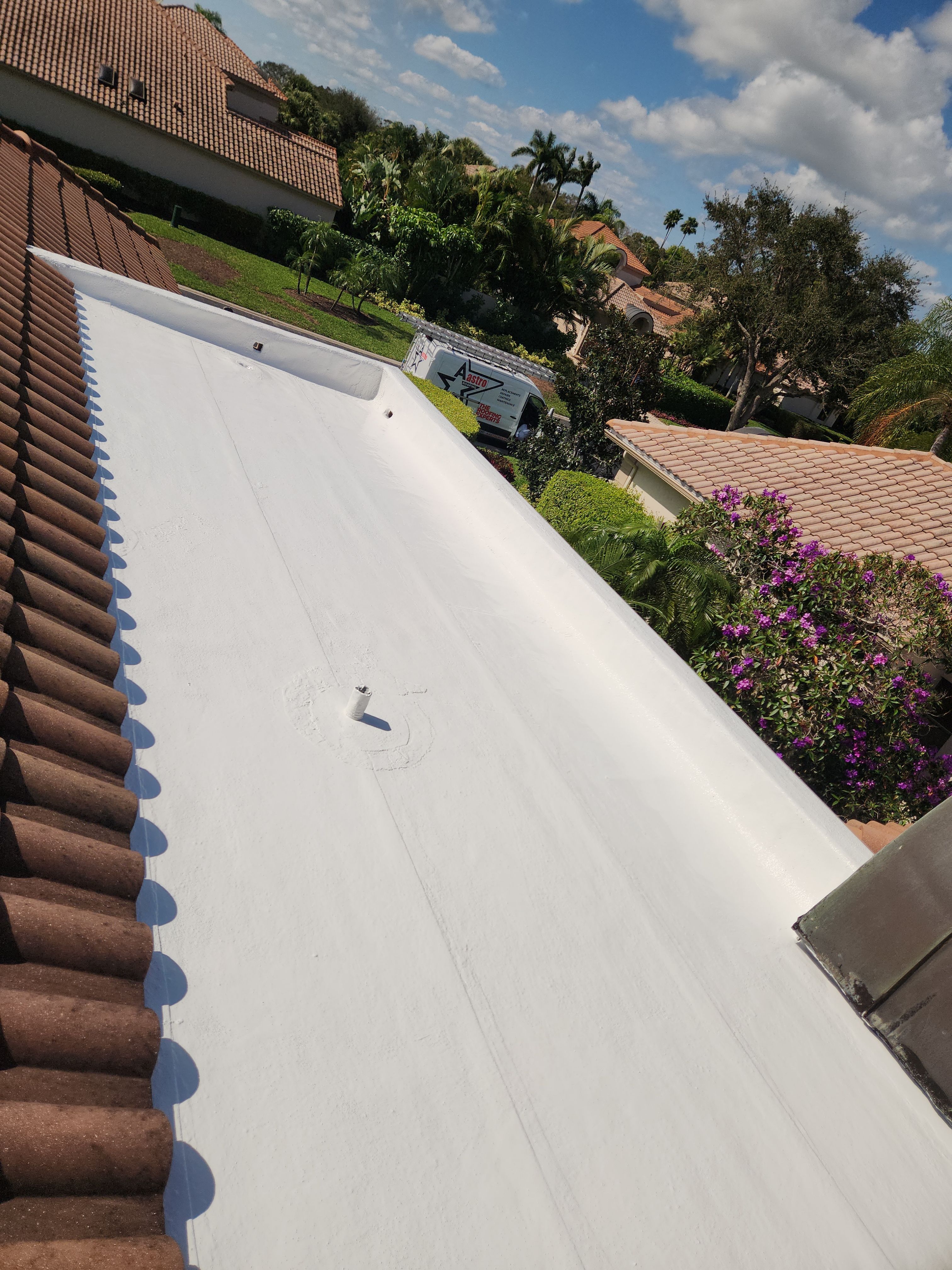 Flat Roof Waterproofing and Silicone Coating in Boca Raton by Aastro Roofing