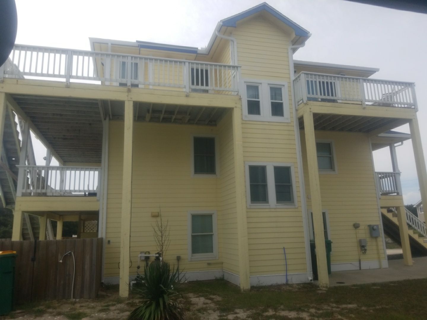 Brotzman - Gutter 732 Spinnaker Arch • Corolla, NC 27927 by Gallop Roofing & Remodeling, Inc.