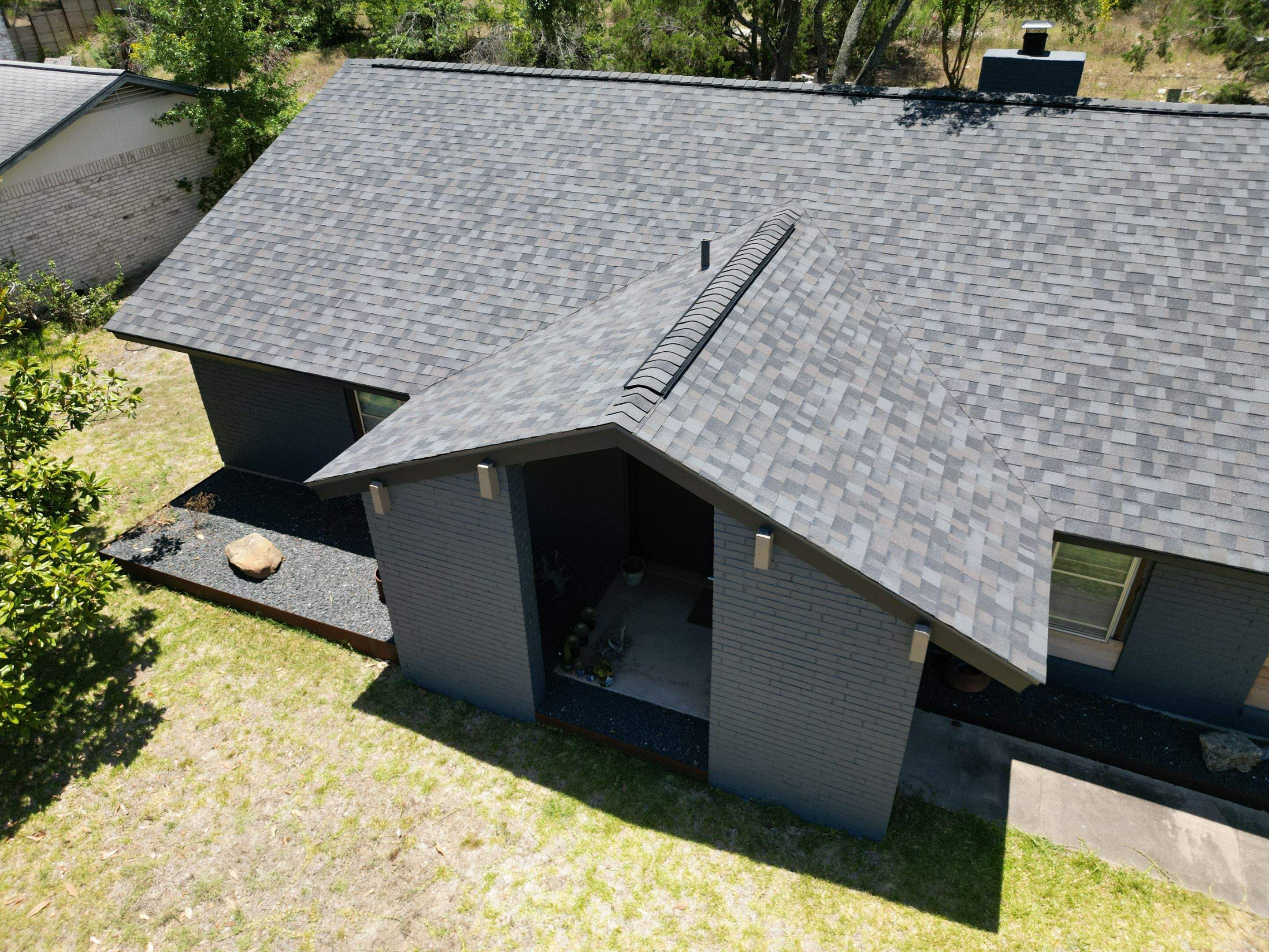 Williamsburg Gray - Owens Corning TruDefinition Duration by RoofsOnly.com