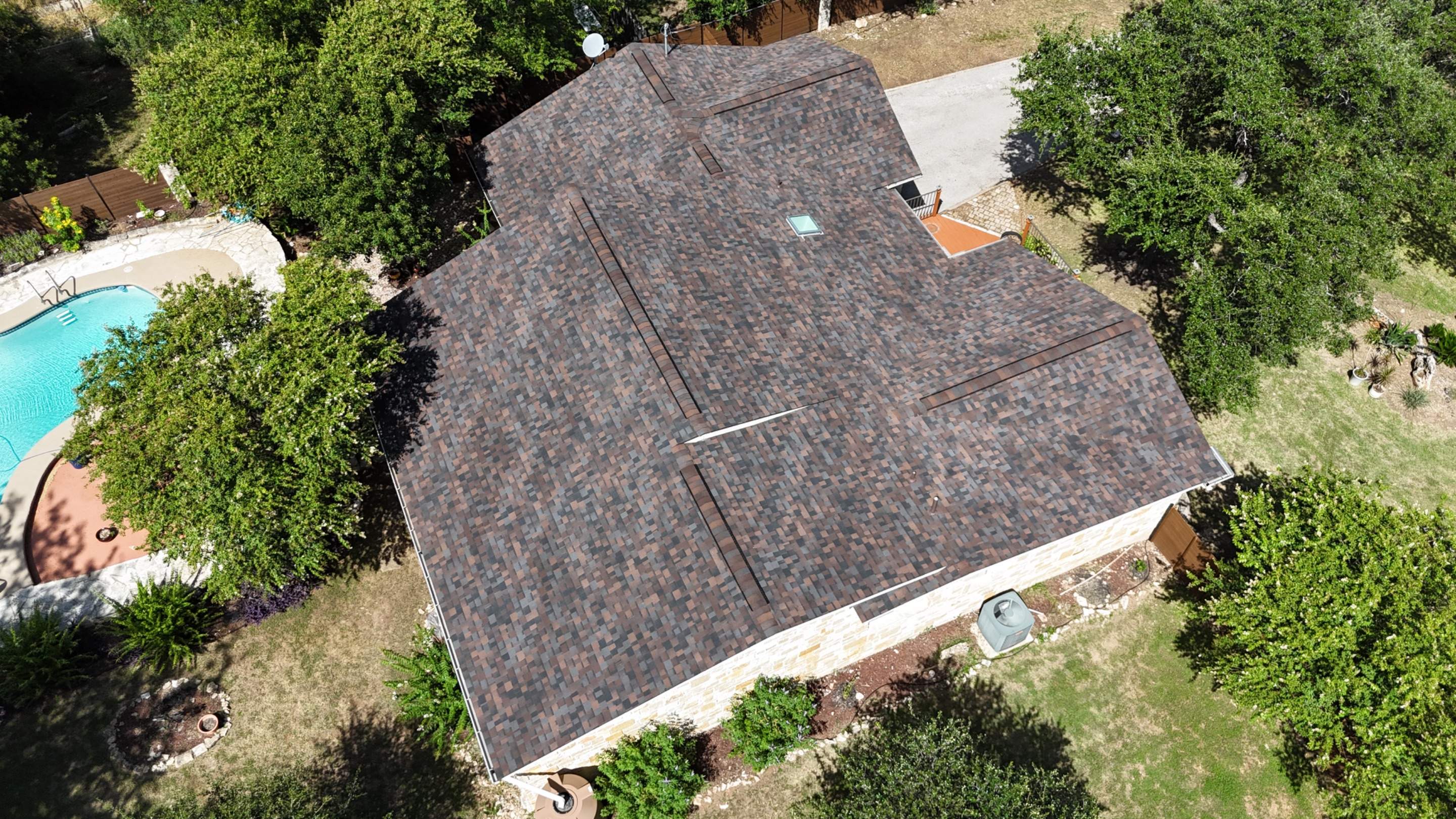 Bourbon - Owens Corning TruDefinition Duration  by RoofsOnly.com