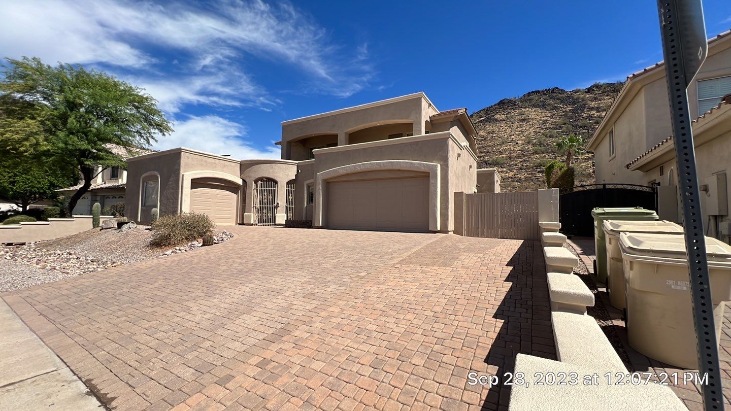 Exterior Painting using Dunn-Edwards EVERSHIELD®  by Crash of Rhinos Painting & Garage Floors