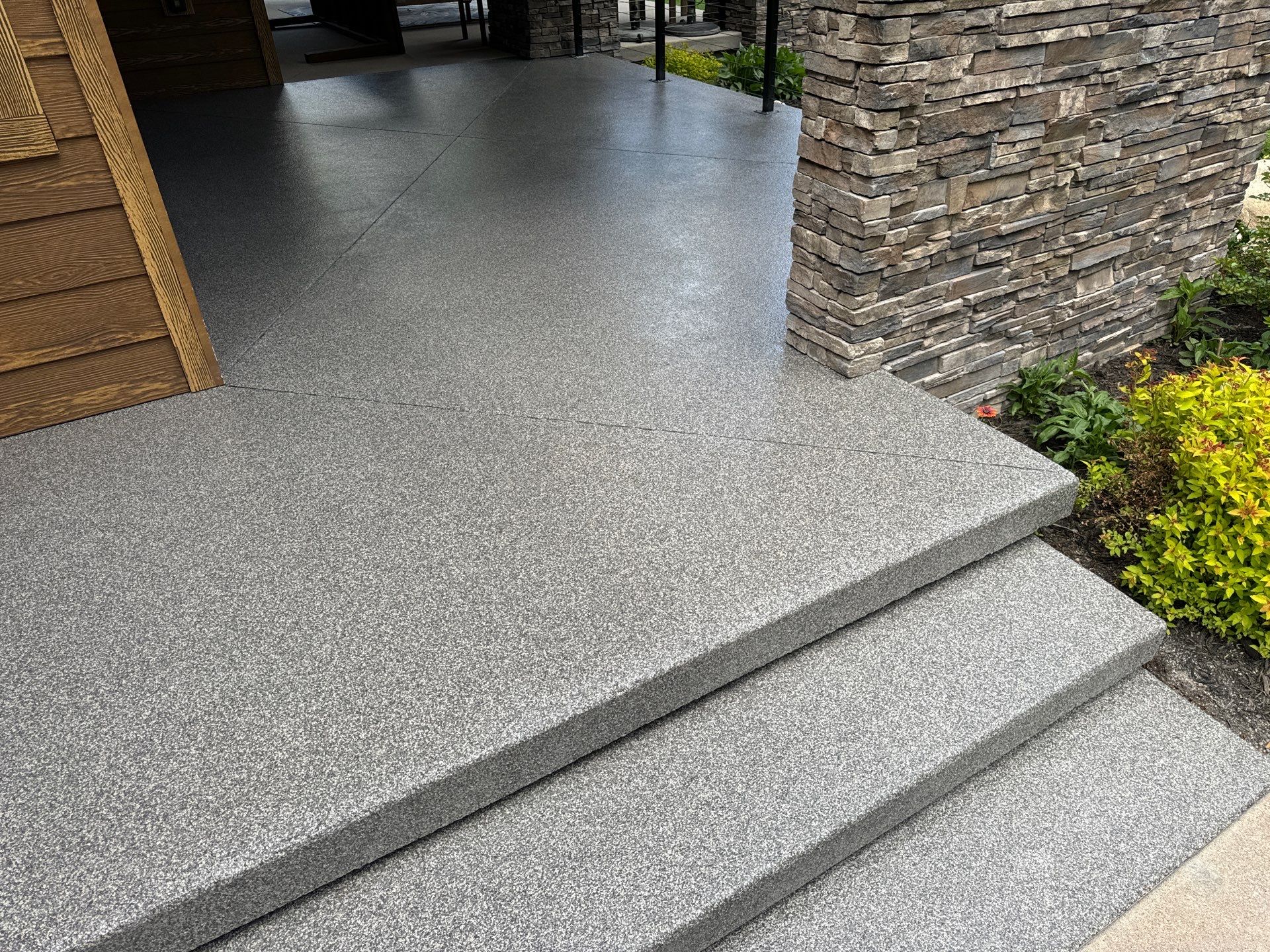 Patio Transformation using Echo 1/4" Chip by Croc Coatings, LLC