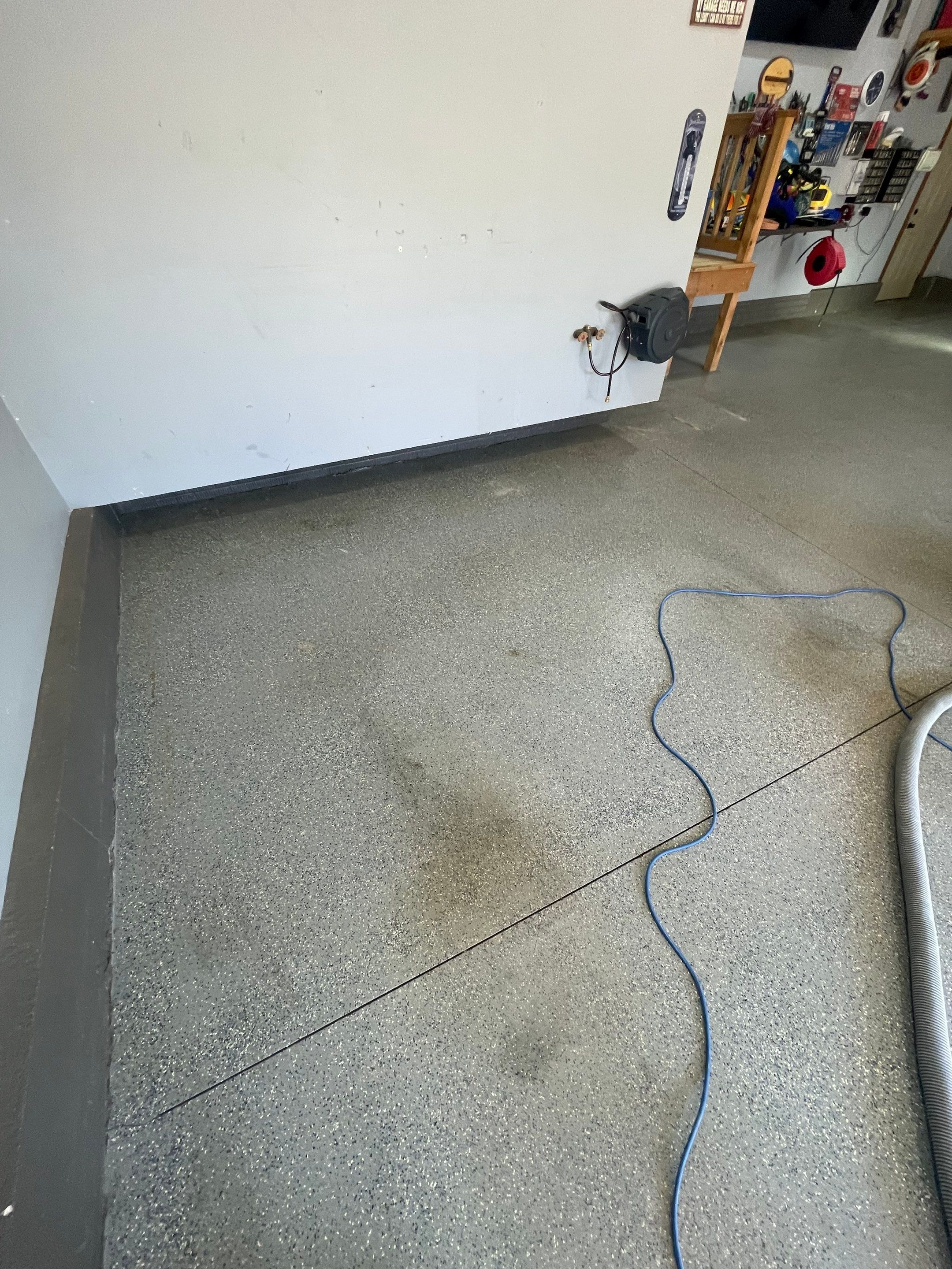 Residential Garage Floor Coating in Sioux Falls by Select Painting, Coatings & Garage Cabinets