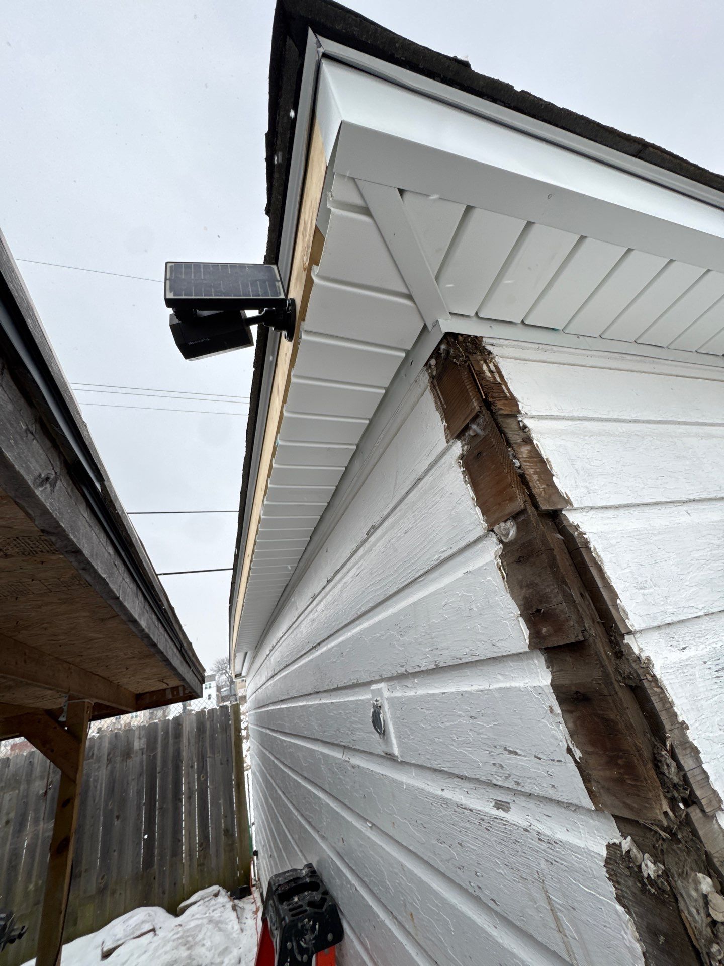 Siding Replacement using Alside D4 Odyssey-Plus Dutchlap White by 180 Contractors