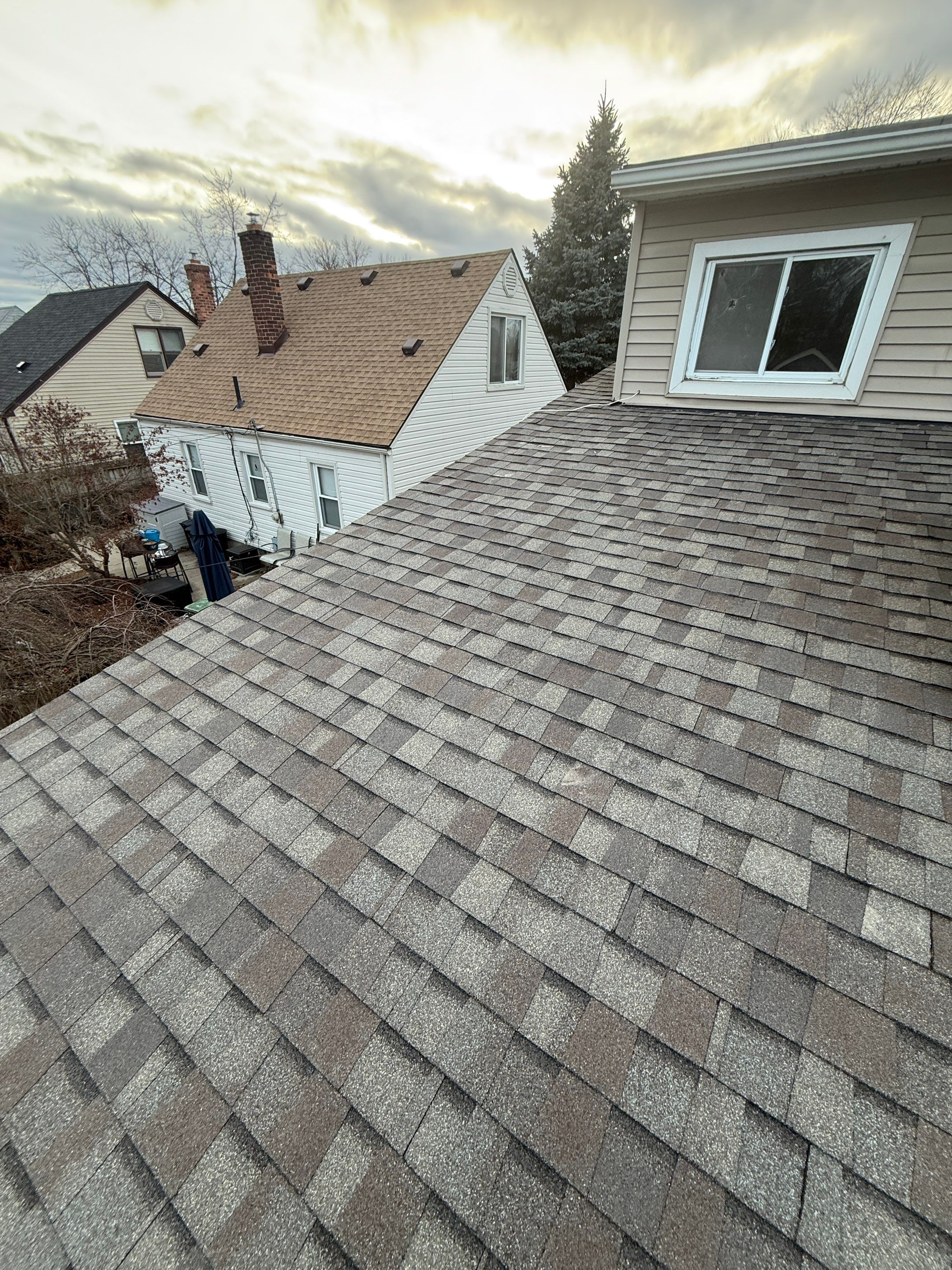 Eave Roofing featured photo.