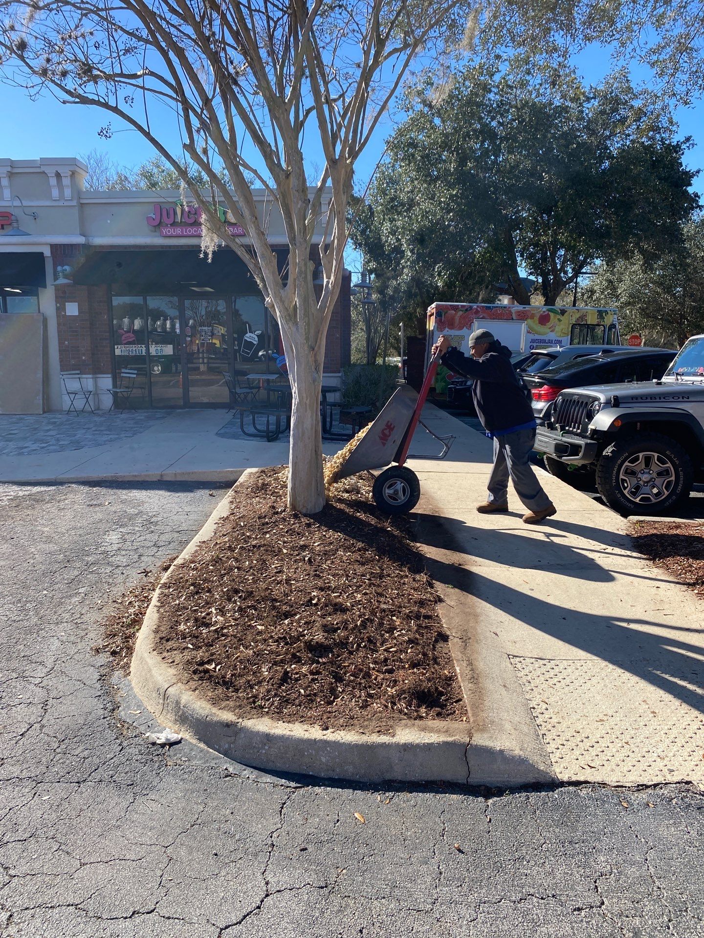 Larry’s Giant Subs | Rock & Mulch by ProGreen Services