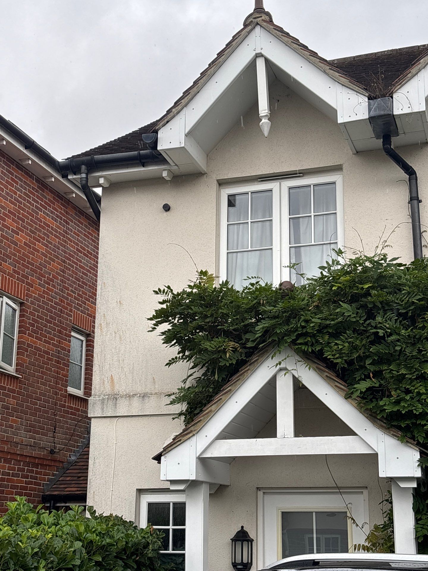 Render Cleaning by Ges Exterior Cleaning ltd