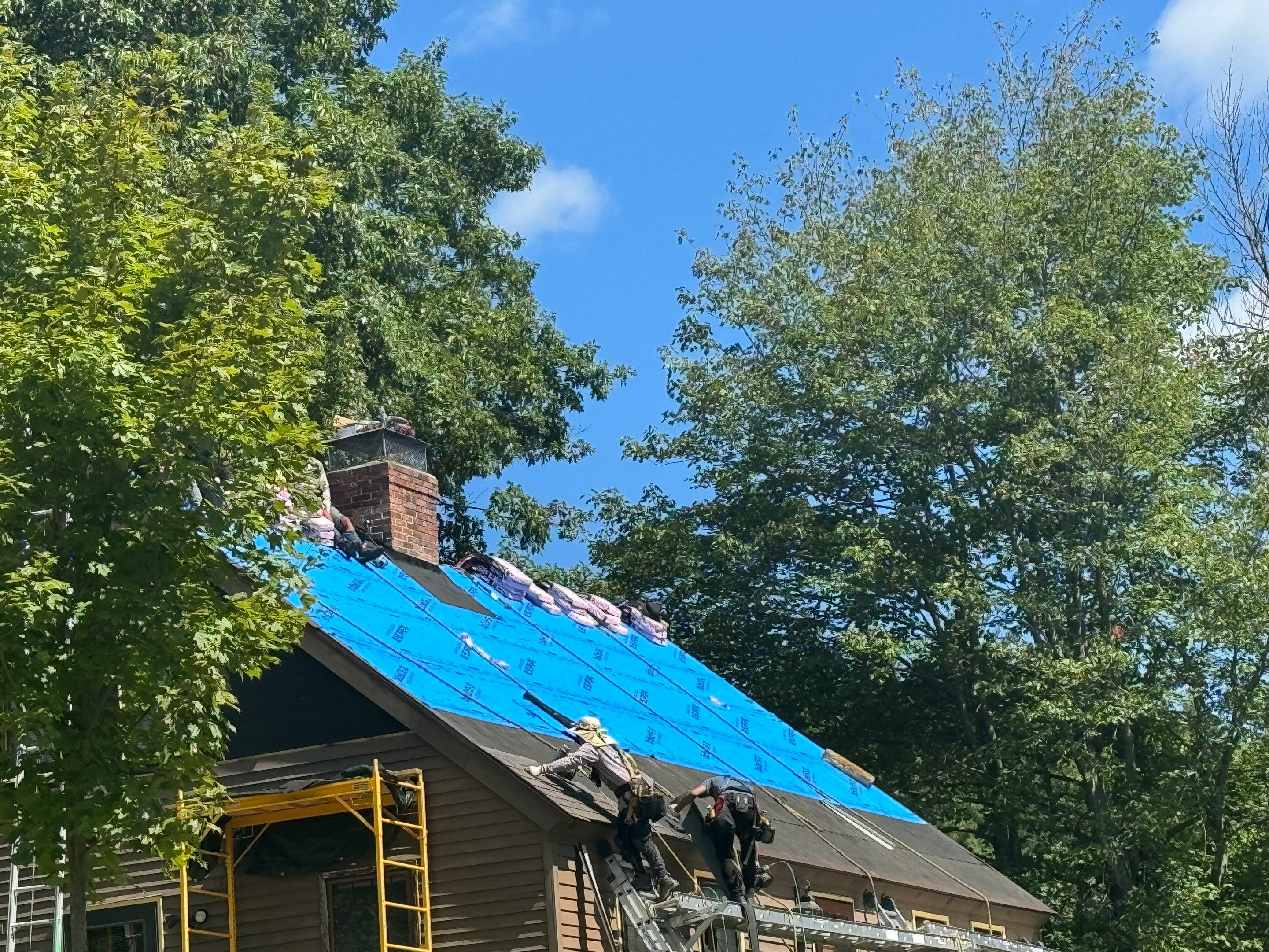 Pittsfield, NH – Owens Corning TruDefinition® Roof Installation by Tall pine roofing