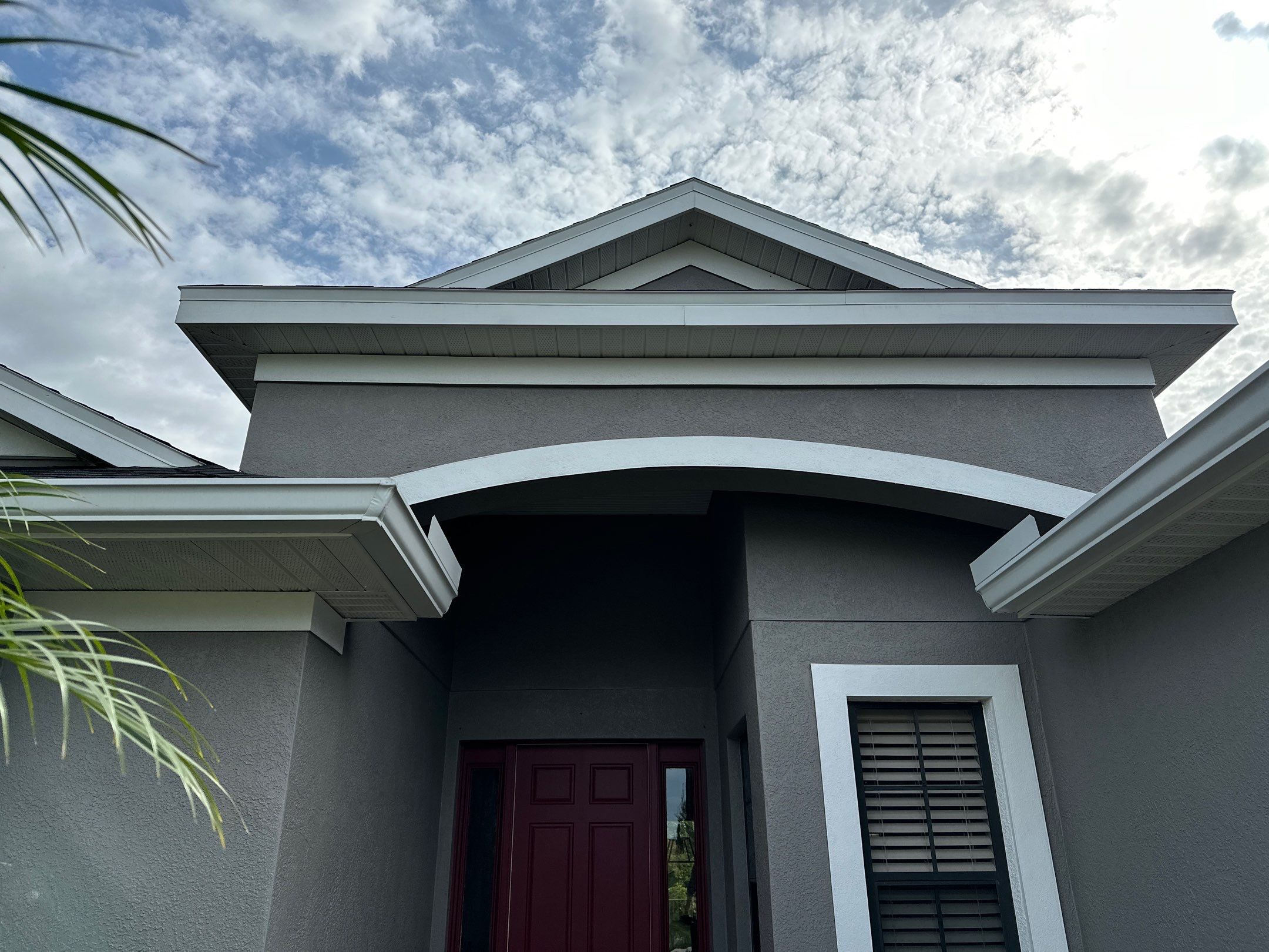 House Wash, Lanai Cleaning, and Driveway Cleaning by Sunshine AquaWash