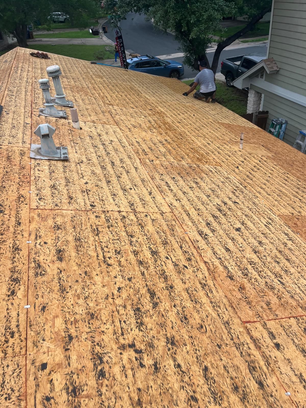 Charcoal - GAF Timberline HDZ by RoofsOnly.com