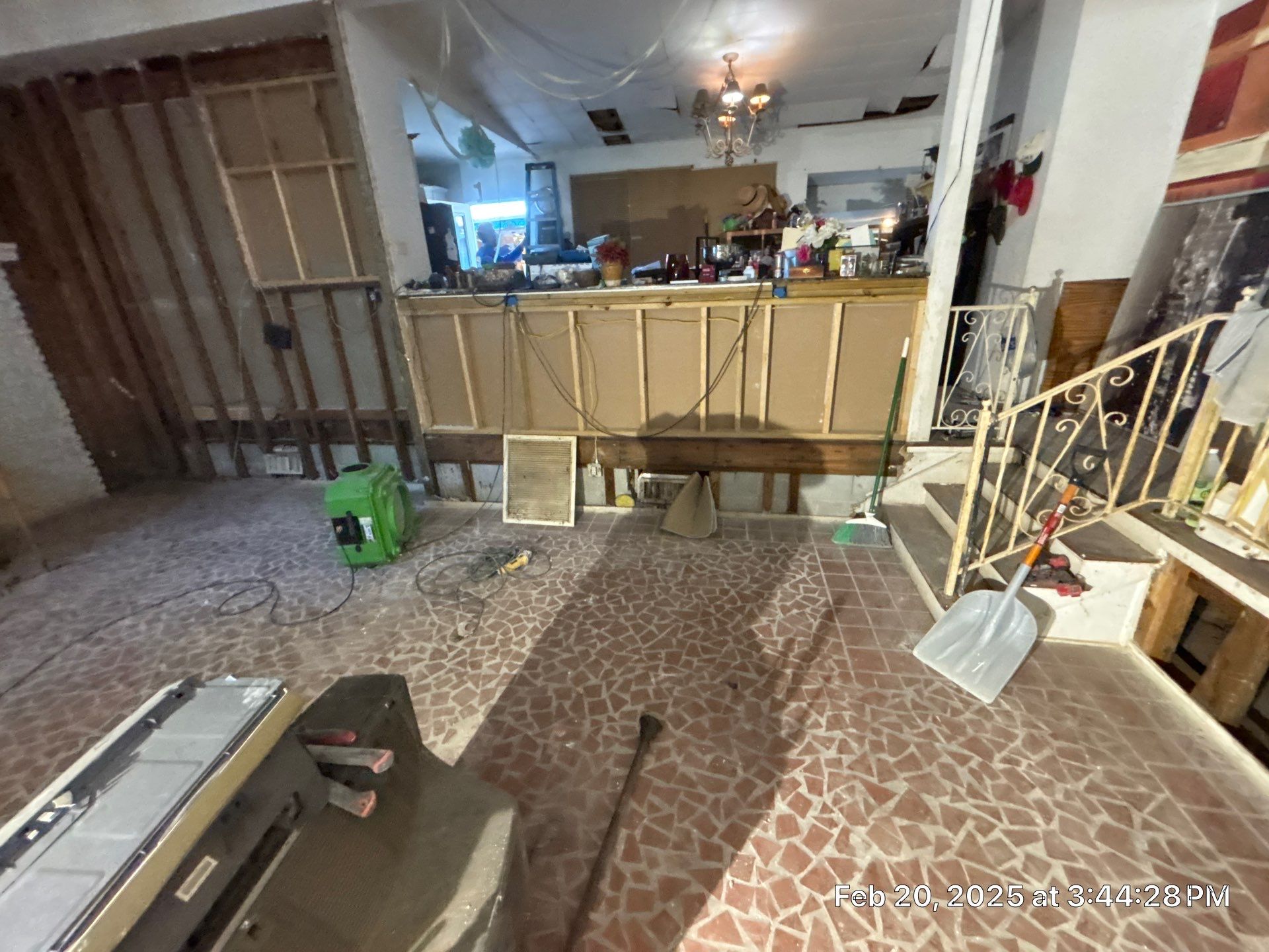Mold Removal And Remediation In Saint Petersburg  by Ampm Restoration Services 