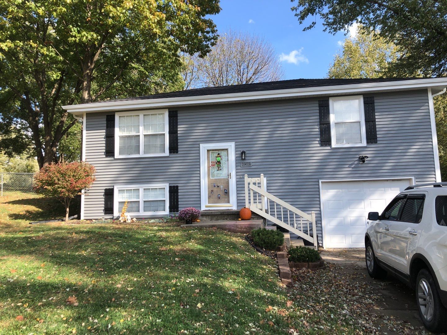 New Curb Appeal is Activated by EEC  Windows, Siding & Roofing 