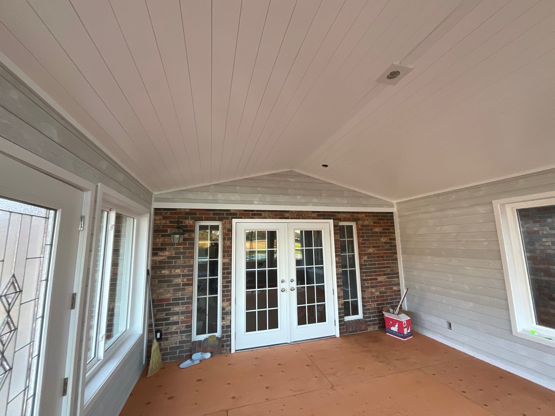 Smith Sunroom by Property Revolution 