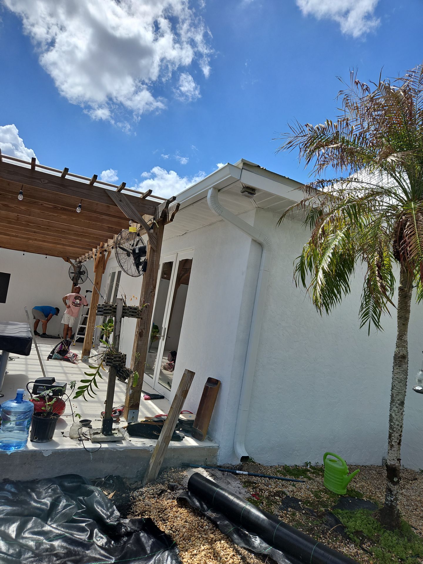 Seamless Aluminum Gutter Installation using 6 Inch Seamless Gutters in Sarasota FL by Gutter Professors