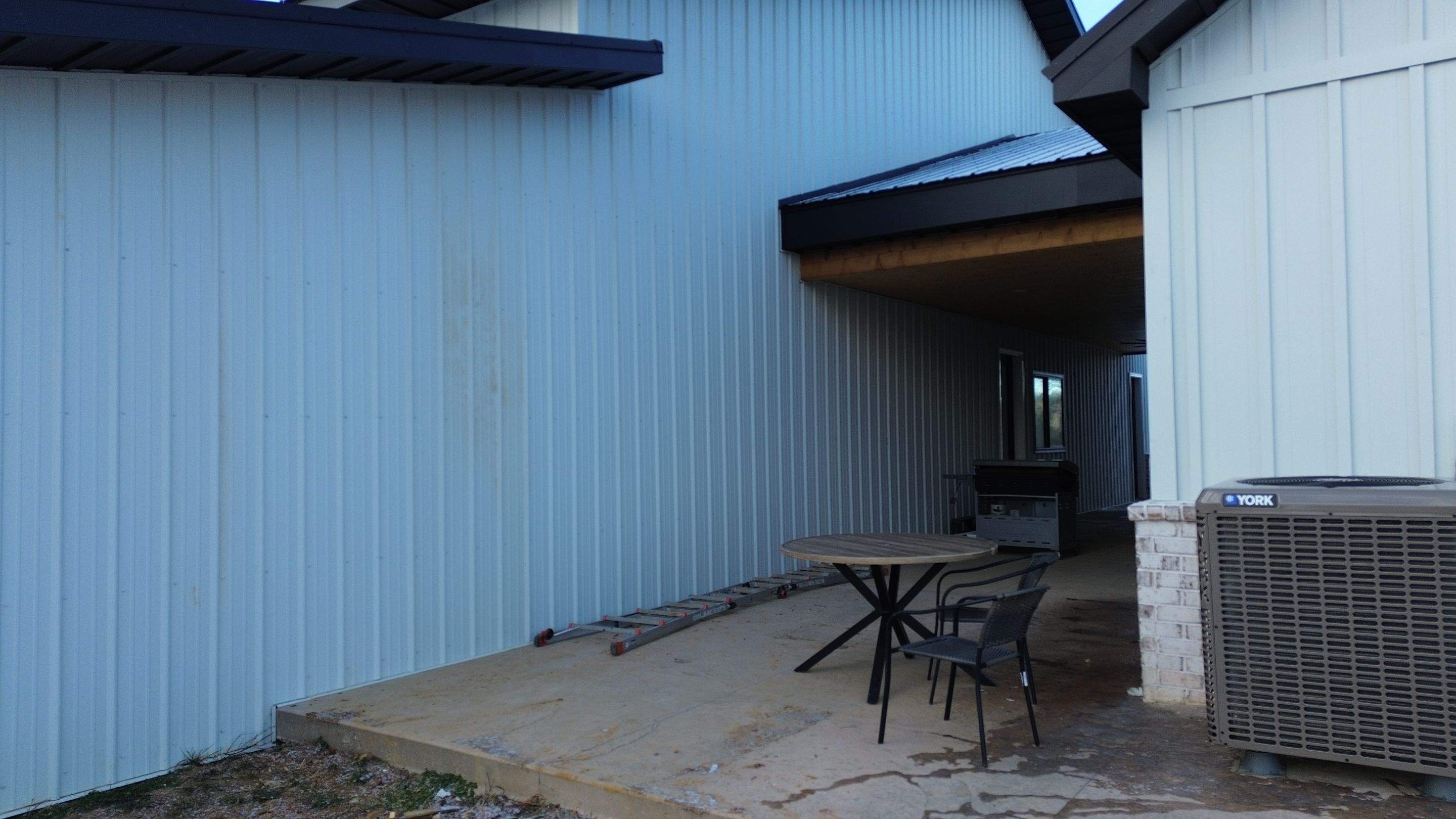 Vaughn Residence by Omnia Roofing