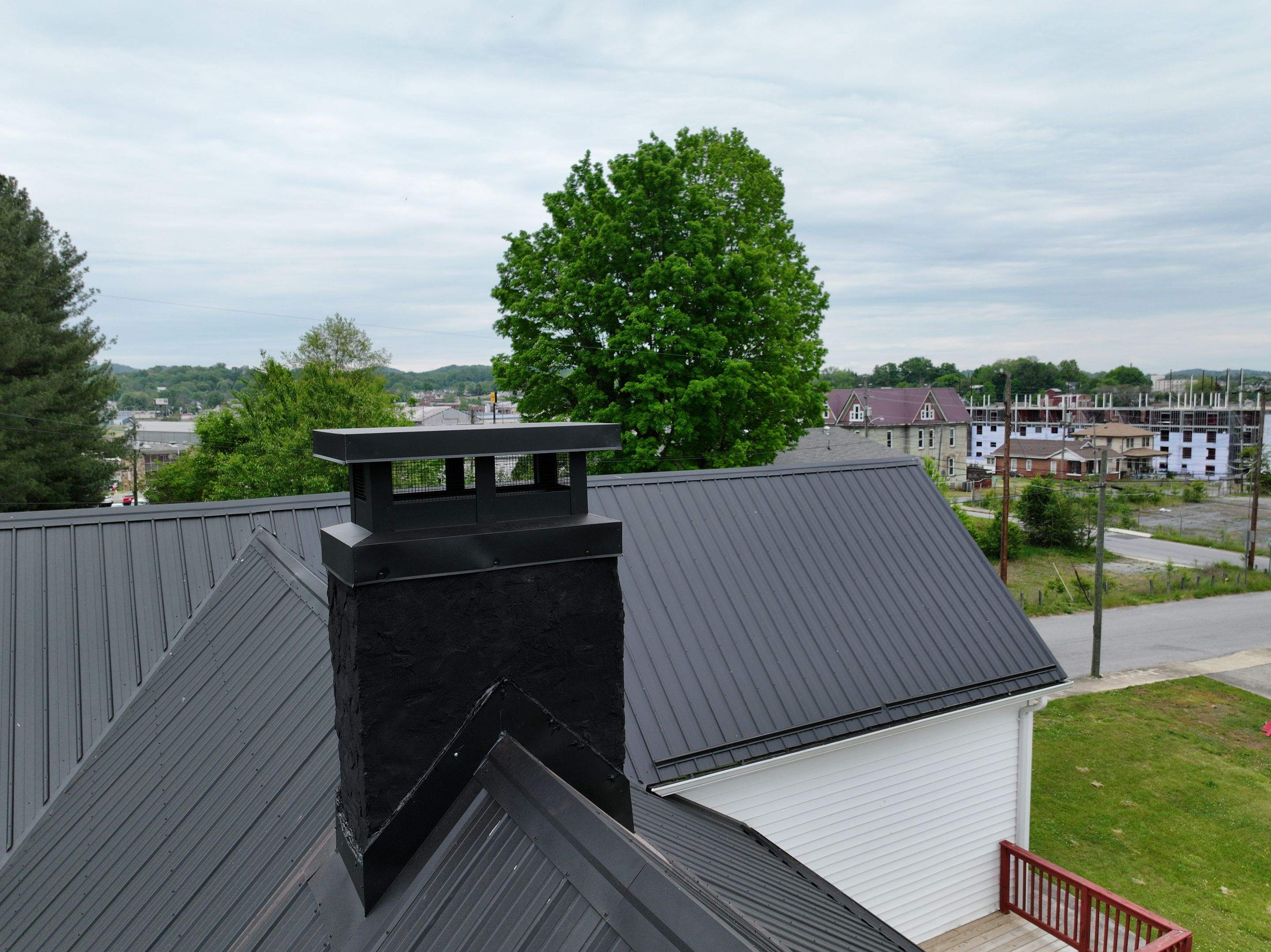 Fritz Residence by Omnia Roofing