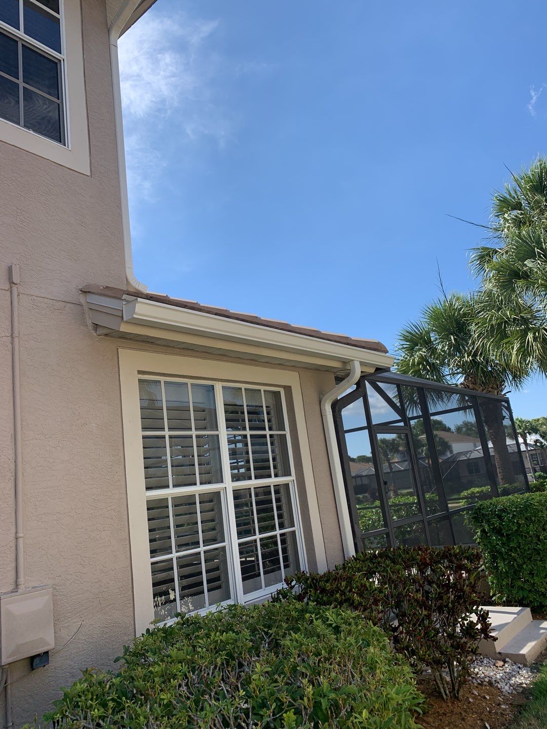 6-Inch Seamless Gutters in Fort Myers FL by Gutter Professor by Gutter Professors