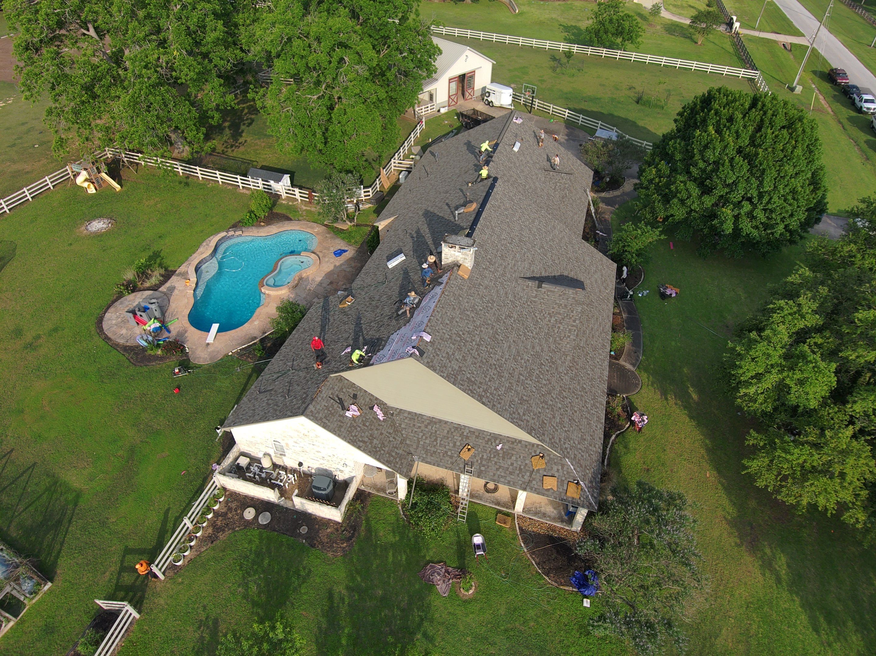 Residential Roofing Installation using Owen's Corning Duration (Lifetime) Shingles by Roof Repair Company