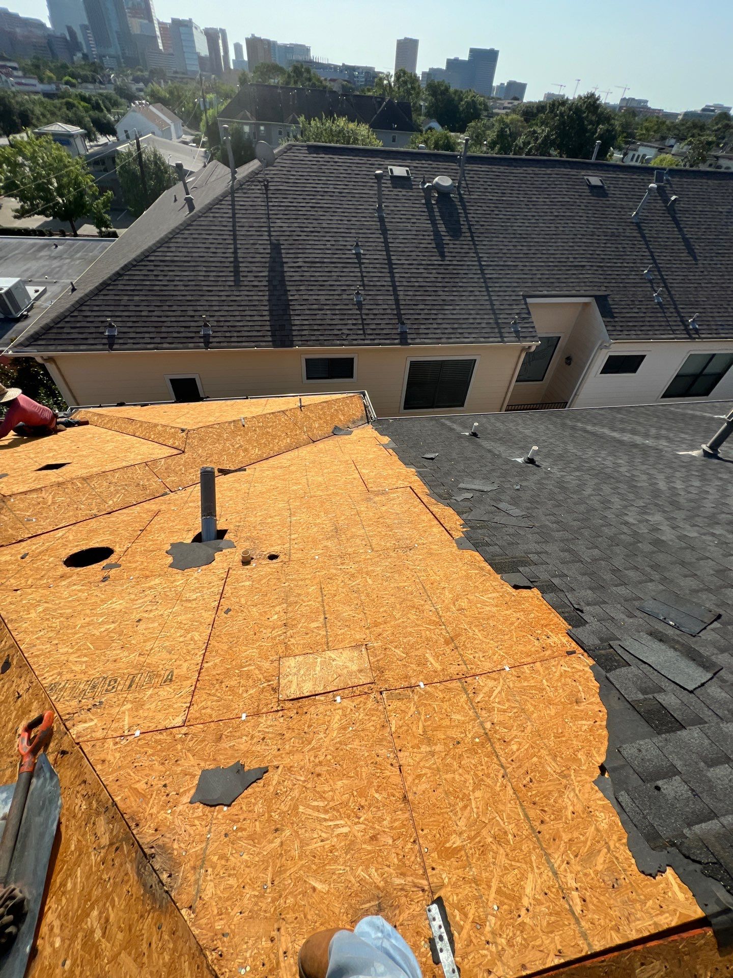 Residential Roofing Installation using Owen's Corning Duration (Lifetime) Shingles by Roof Repair Company