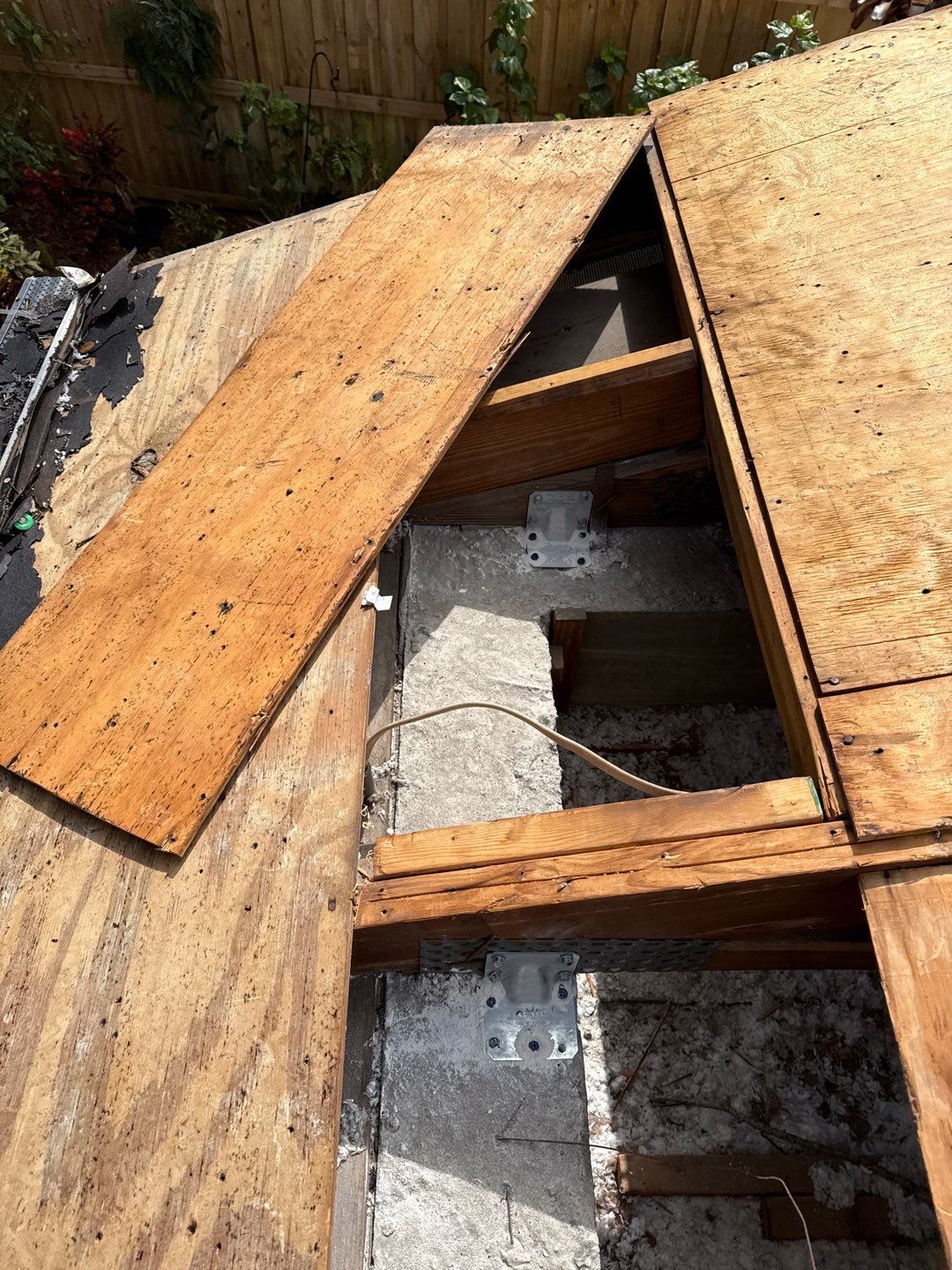 Project in Dunedin 34698 by Mitchell Roofing Company LLC 