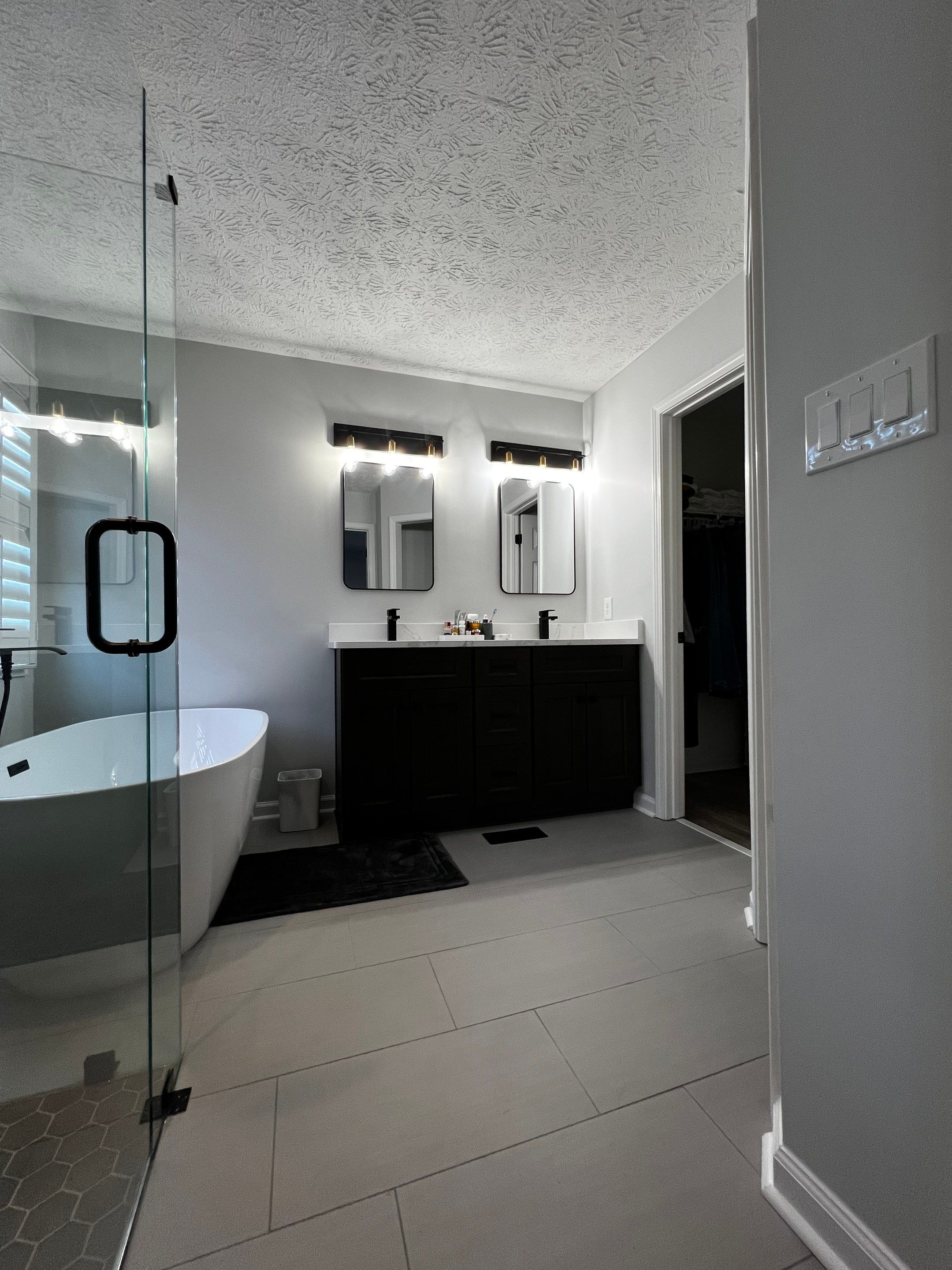 Modern Interior Renovation and Bathroom Remodel in Ellenwood by Swift Home Renovations