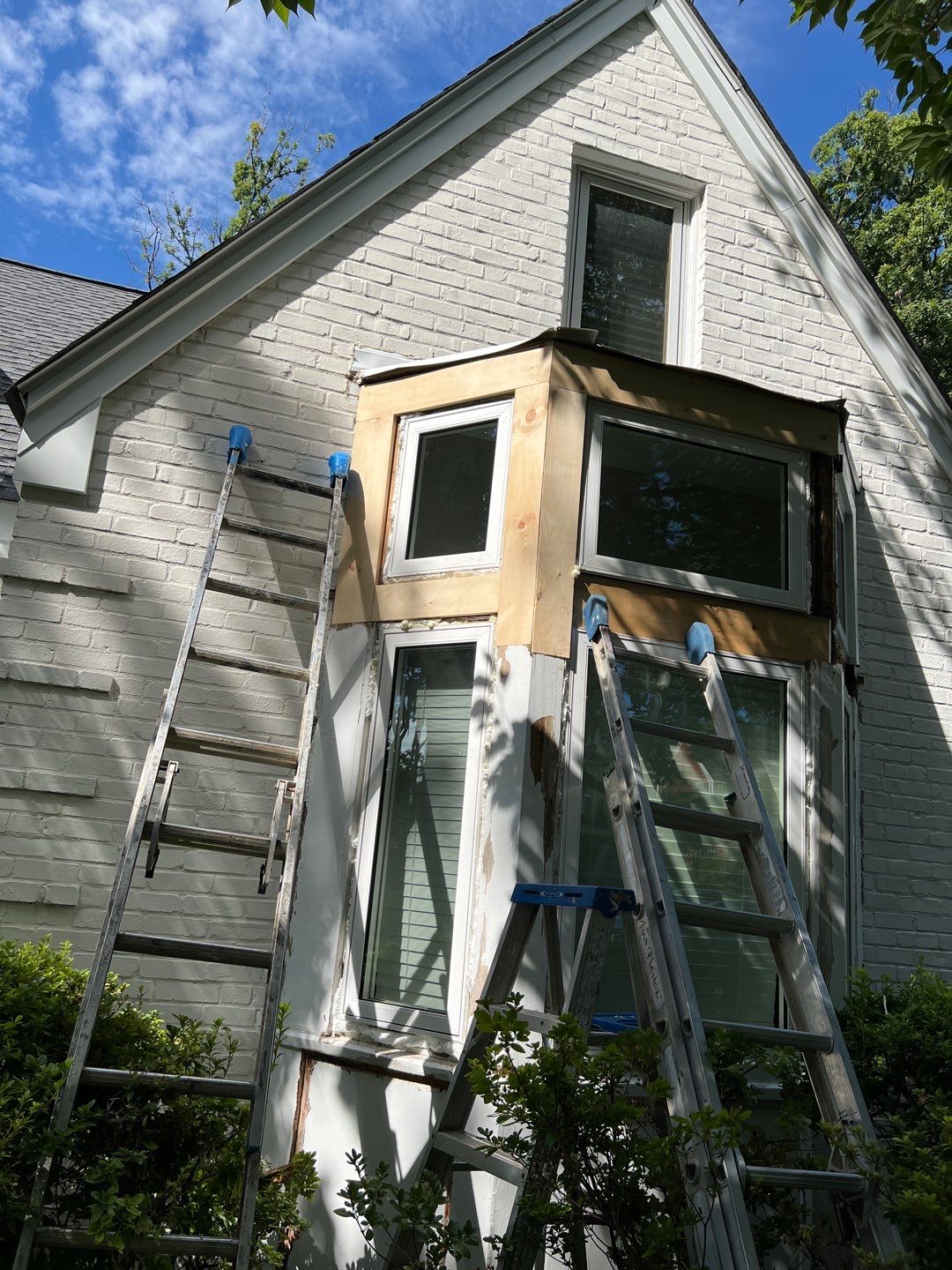 Arlington Hardie Installation - Arctic White by RM Banning, Inc.