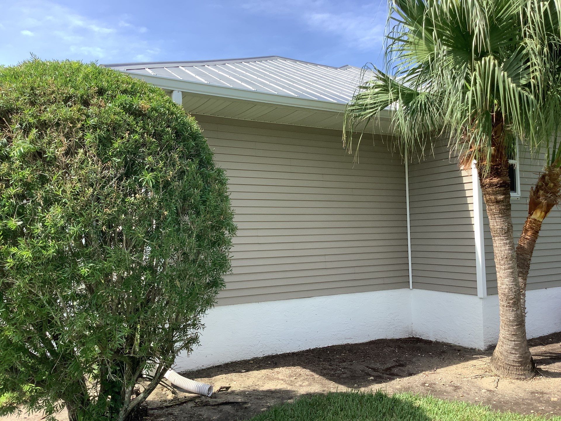 Gutter Repair and Replacement in Fort Myers FL by Gutter Professors