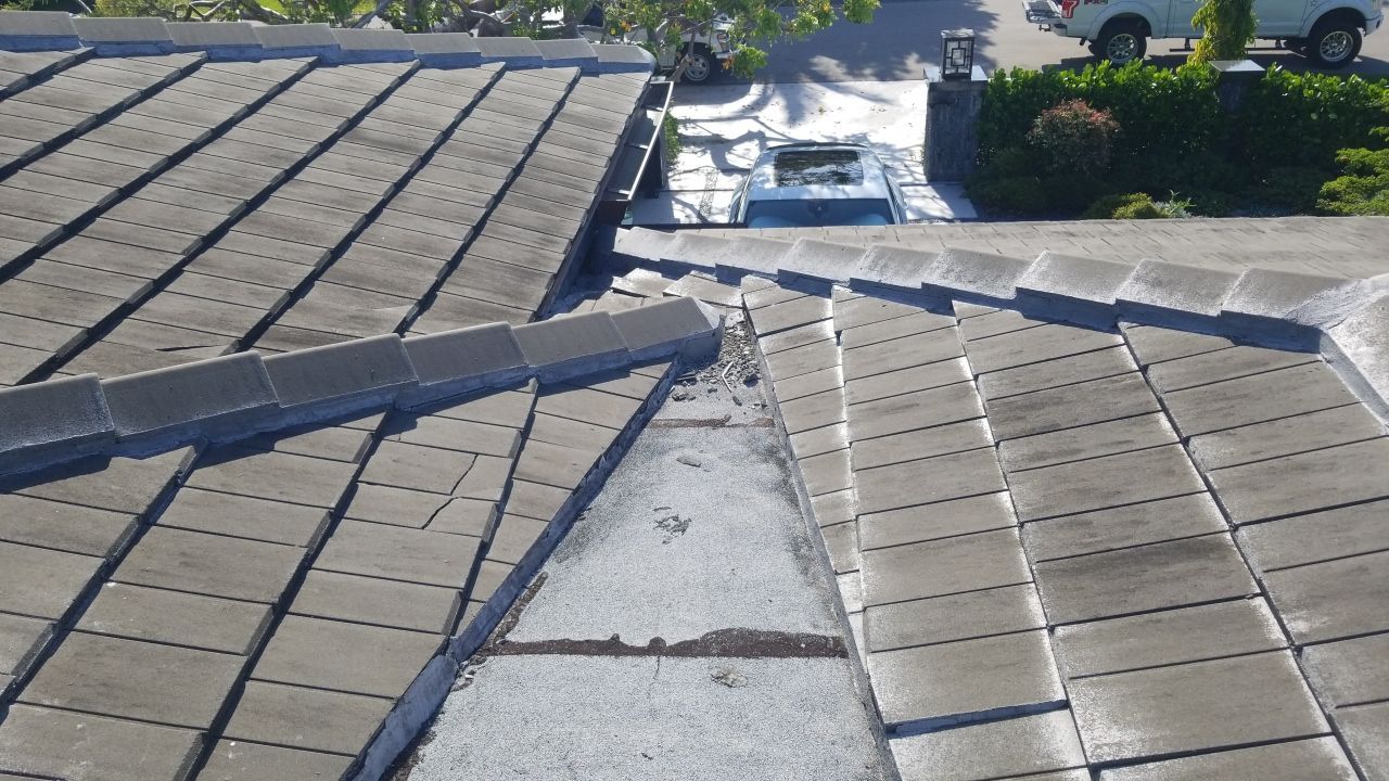 Tile Roof Repair in Boca Raton – Quality Workmanship & Reliable Service by Aastro Roofing
