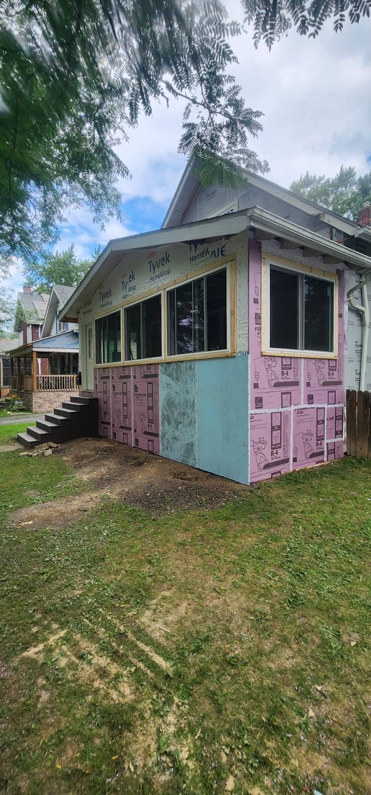Exterior Siding and Window Replacement by Ivy Lea Construction