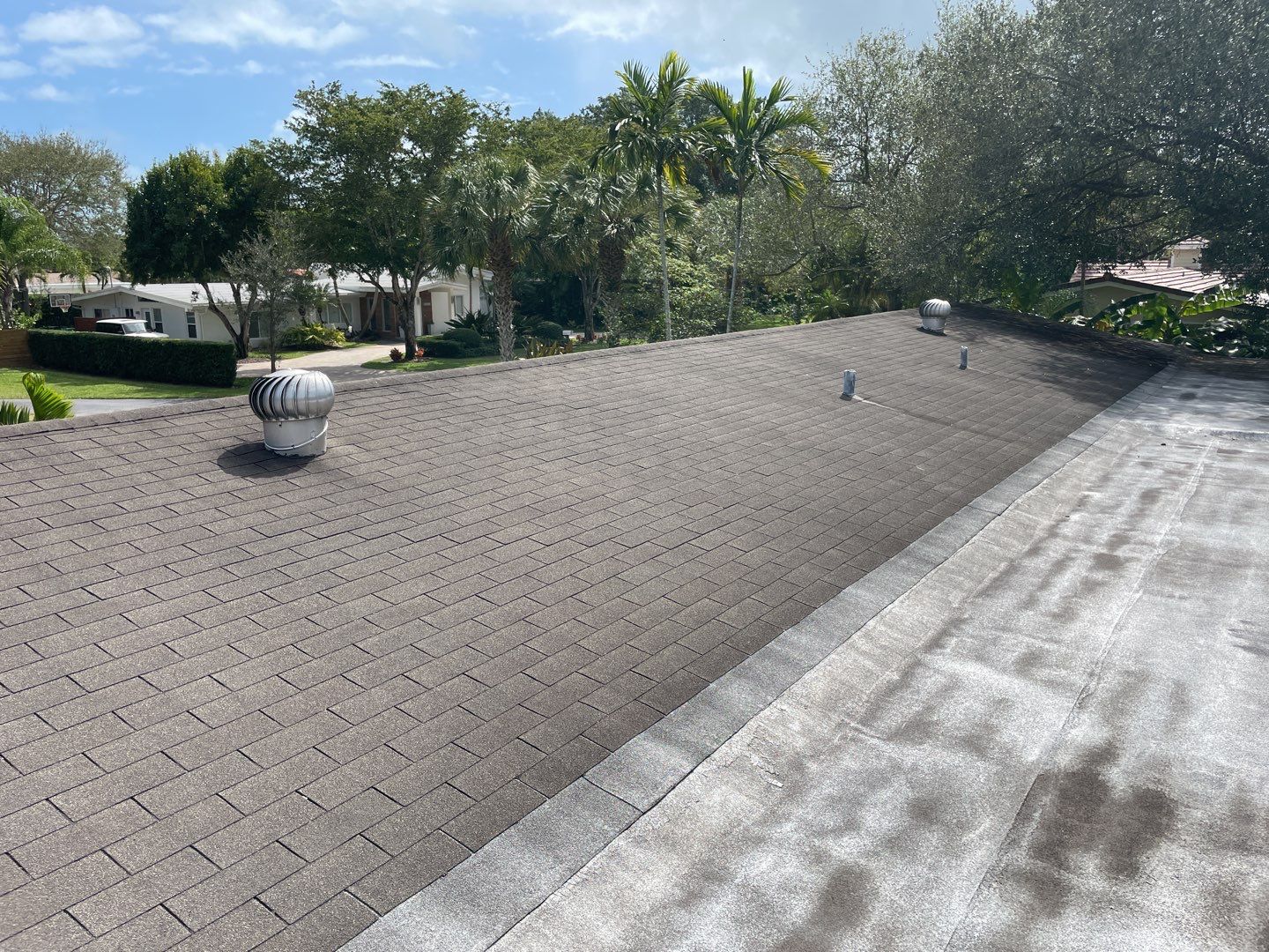 Metal Roof - Galvalume Regal White by Istueta Roofing