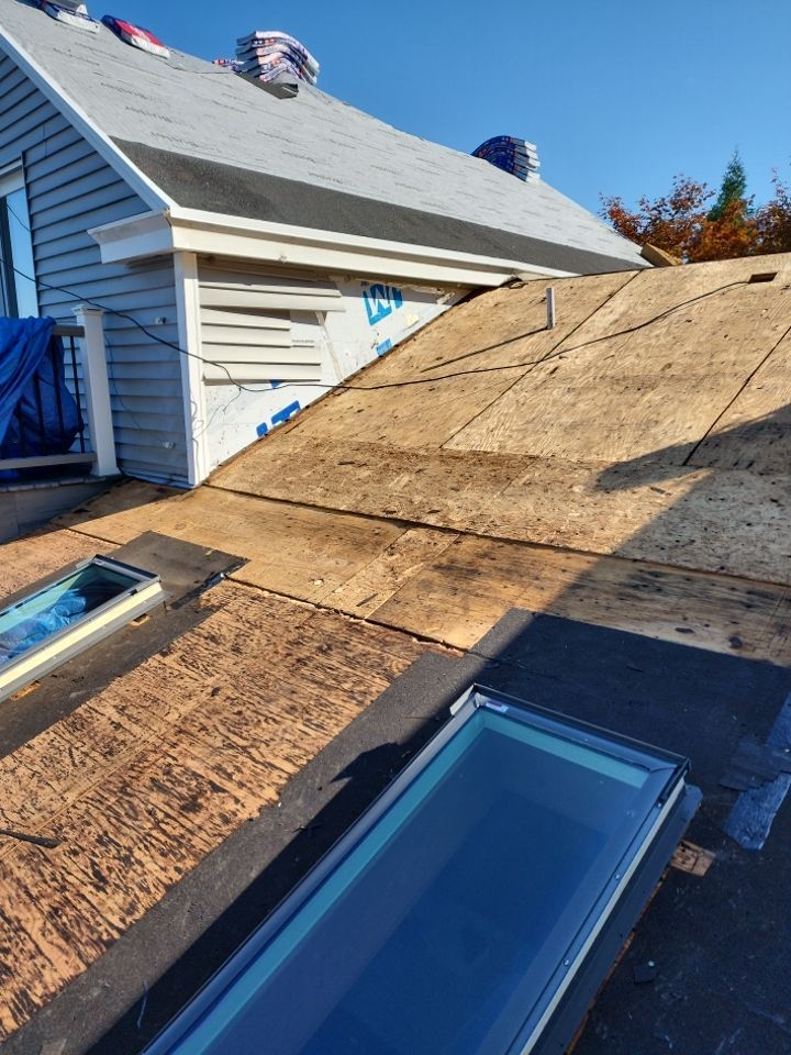 New Roof Installation and Skylight Replacement in Sheboygan, WI by Gellings Roofing & Siding