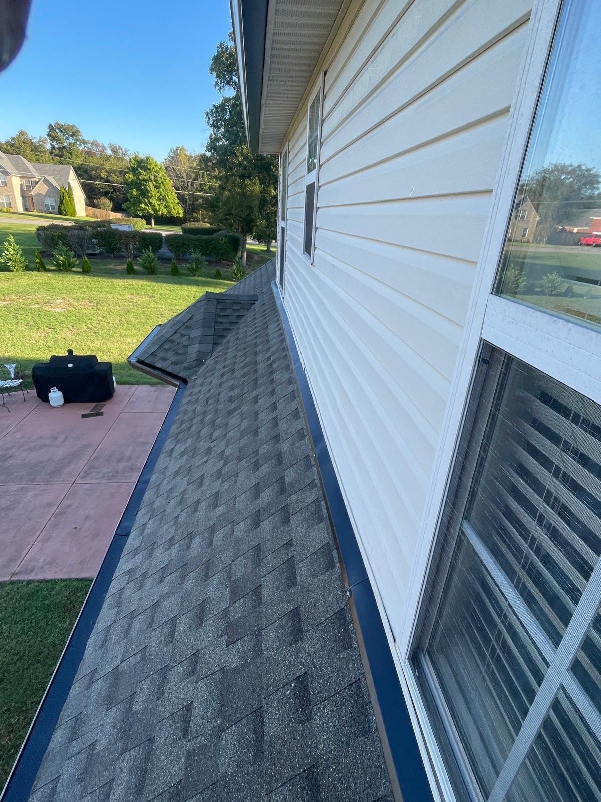 Roof Replacement using GAF Timberline HDZ Weathered Wood & Gutter Replacement by Undersun Roofing 