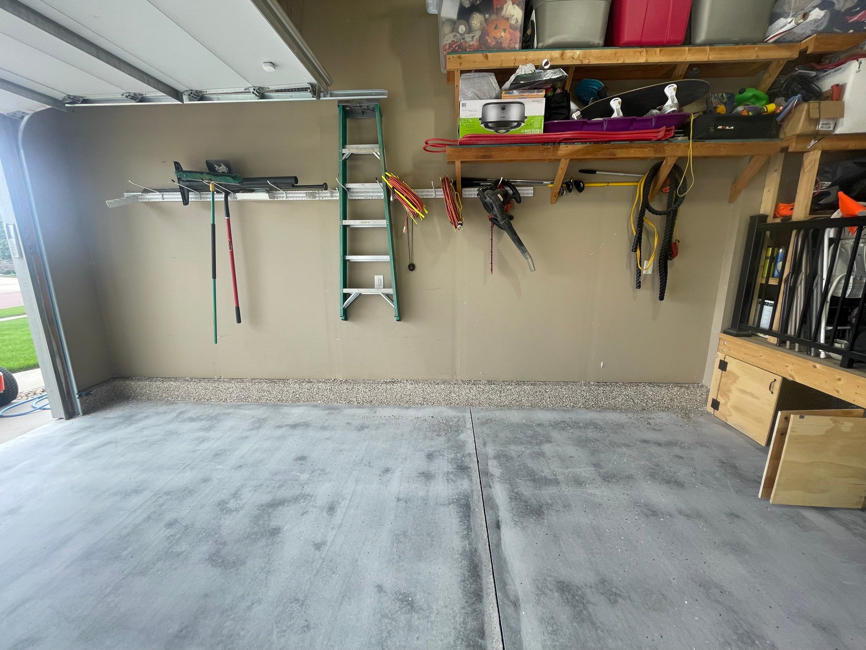 Garage Floor Coating in Tea, South Dakota by Select Painting, Coatings & Garage Cabinets