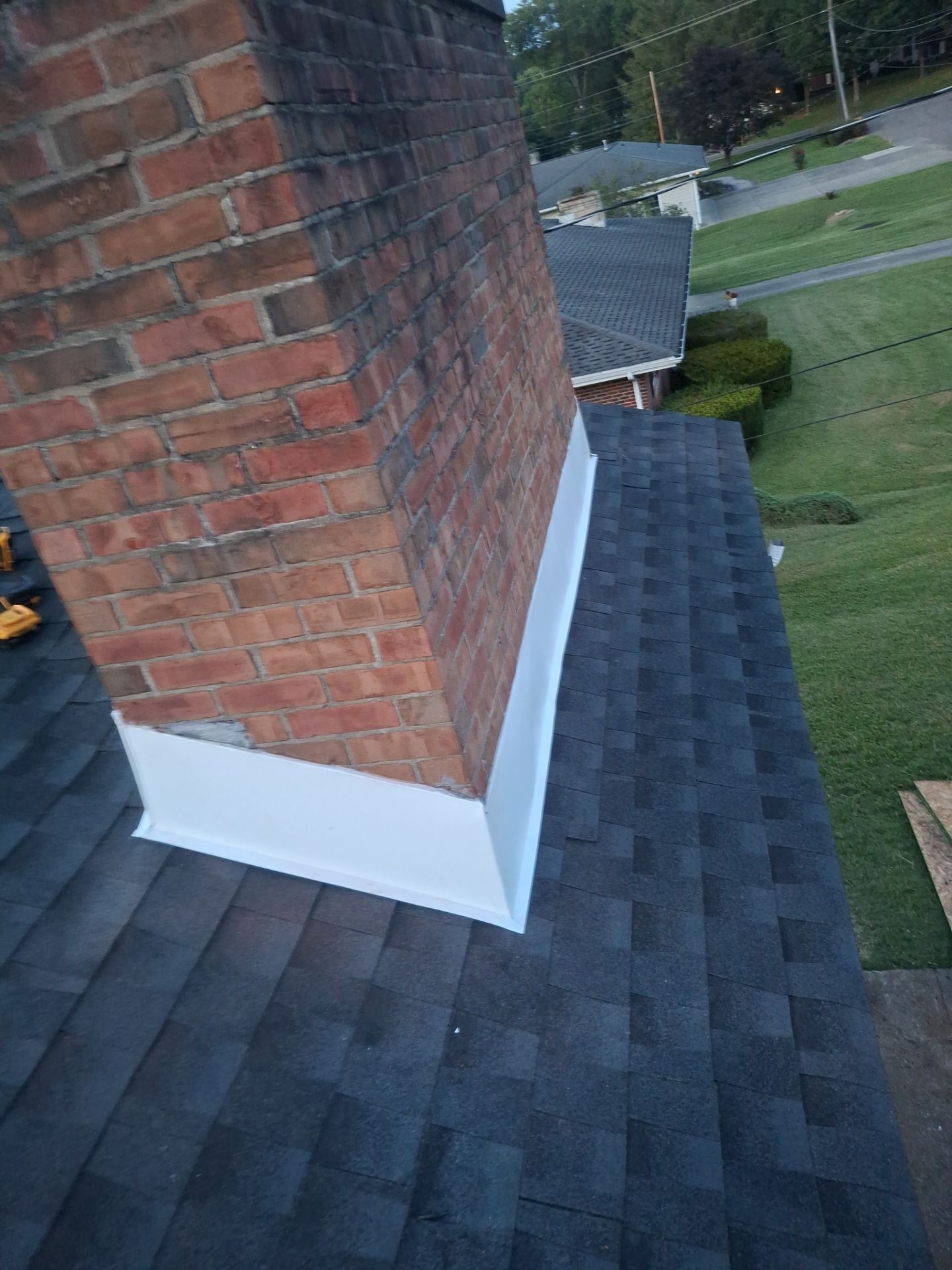 Residential Roofing Installation using GAF Timberline HDZ Charcoal by Rainstoppers Roofing