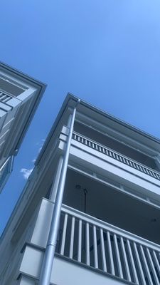 Seamless Gutter Installation Using Galvanized Gutters