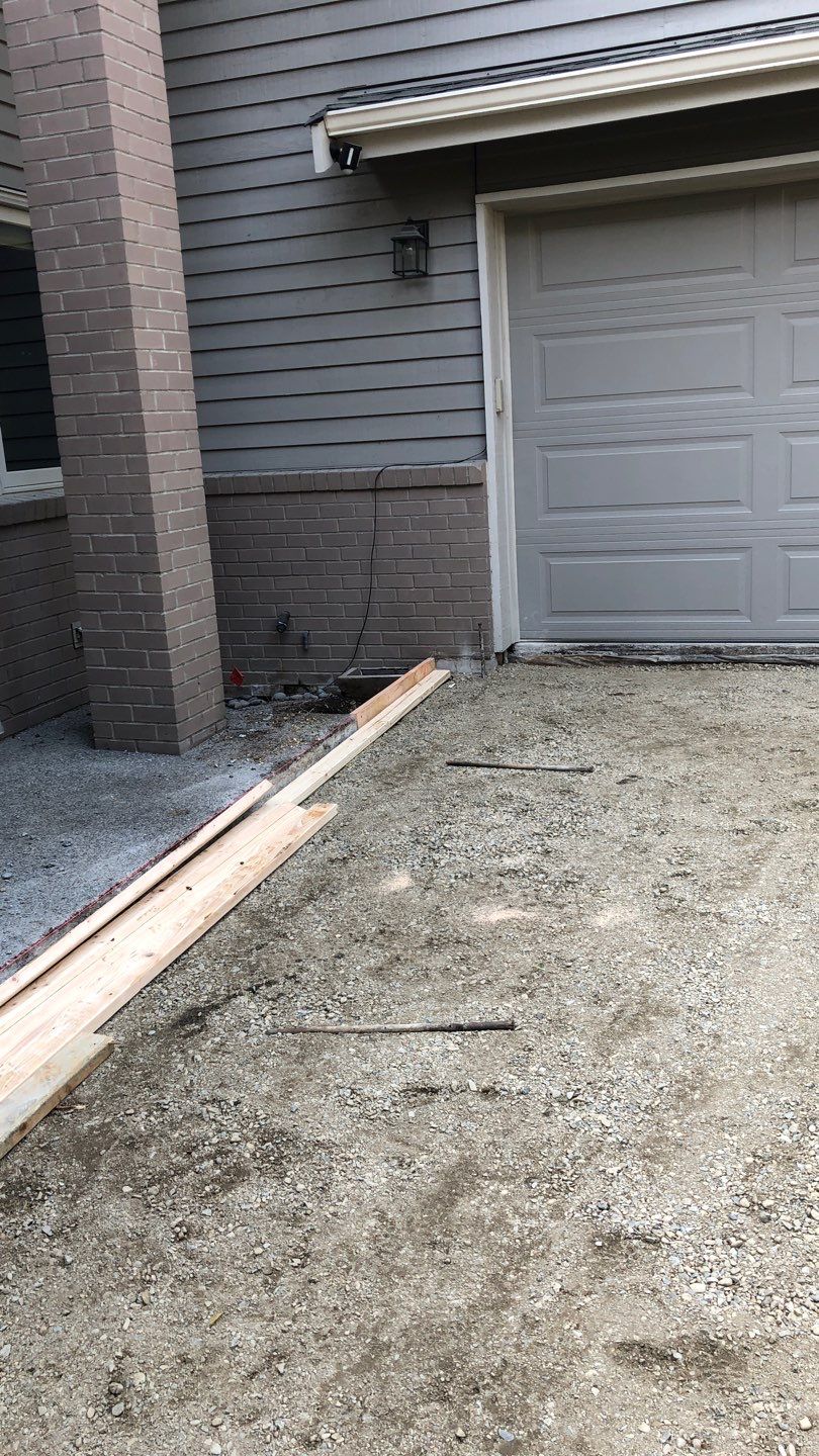 Eggers | Aggregate Finish Driveway, Concrete Project  by Jireh Asphalt & Concrete Inc 