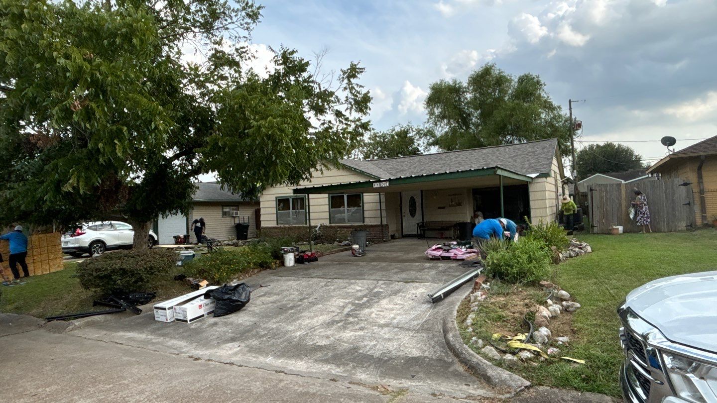 Residential Roofing Installation using Owen's Corning Duration (Lifetime) Shingles by Roof Repair Company