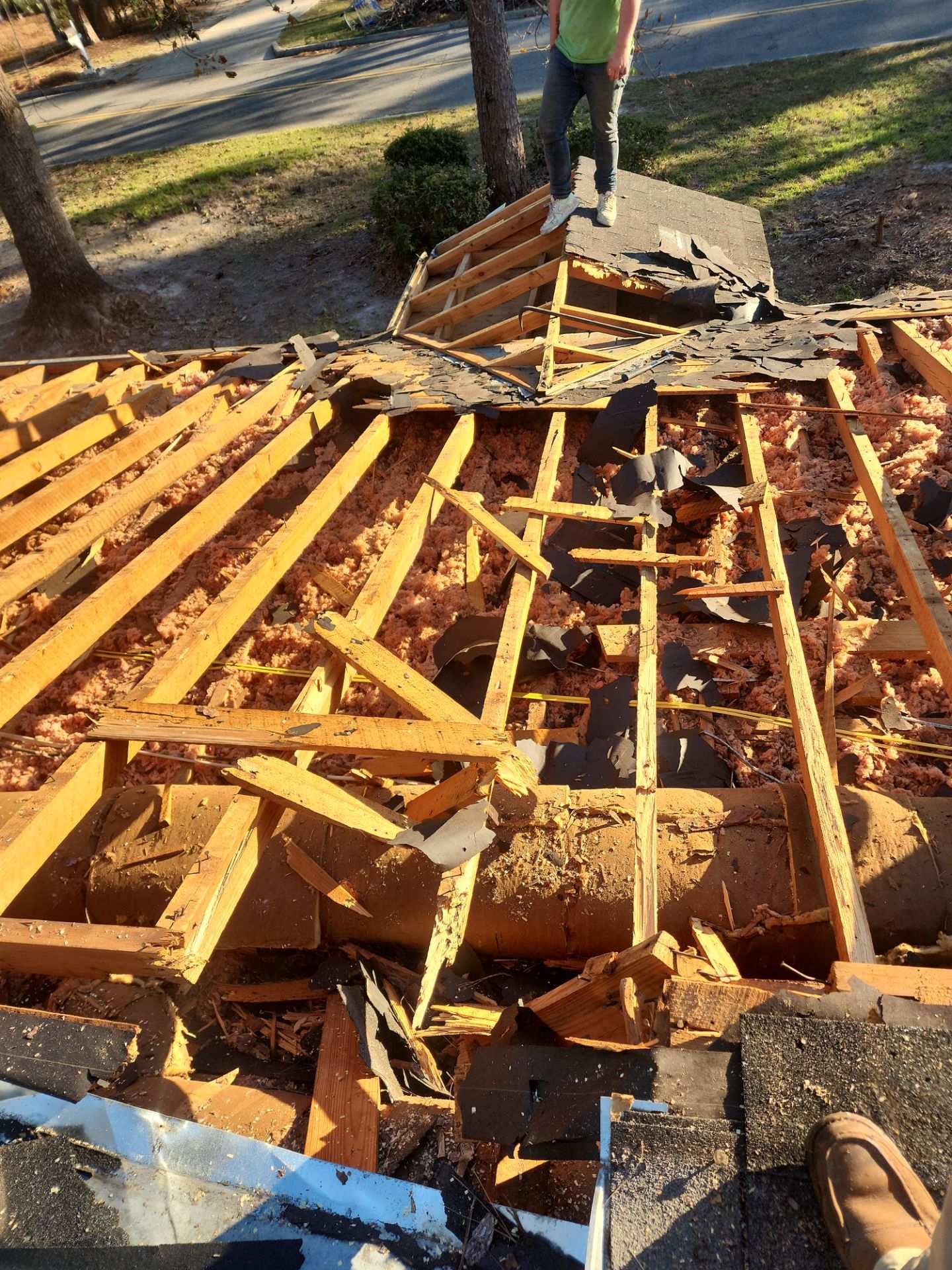 Valdosta Roofing  by J & J Remodeling Of Ga LLC