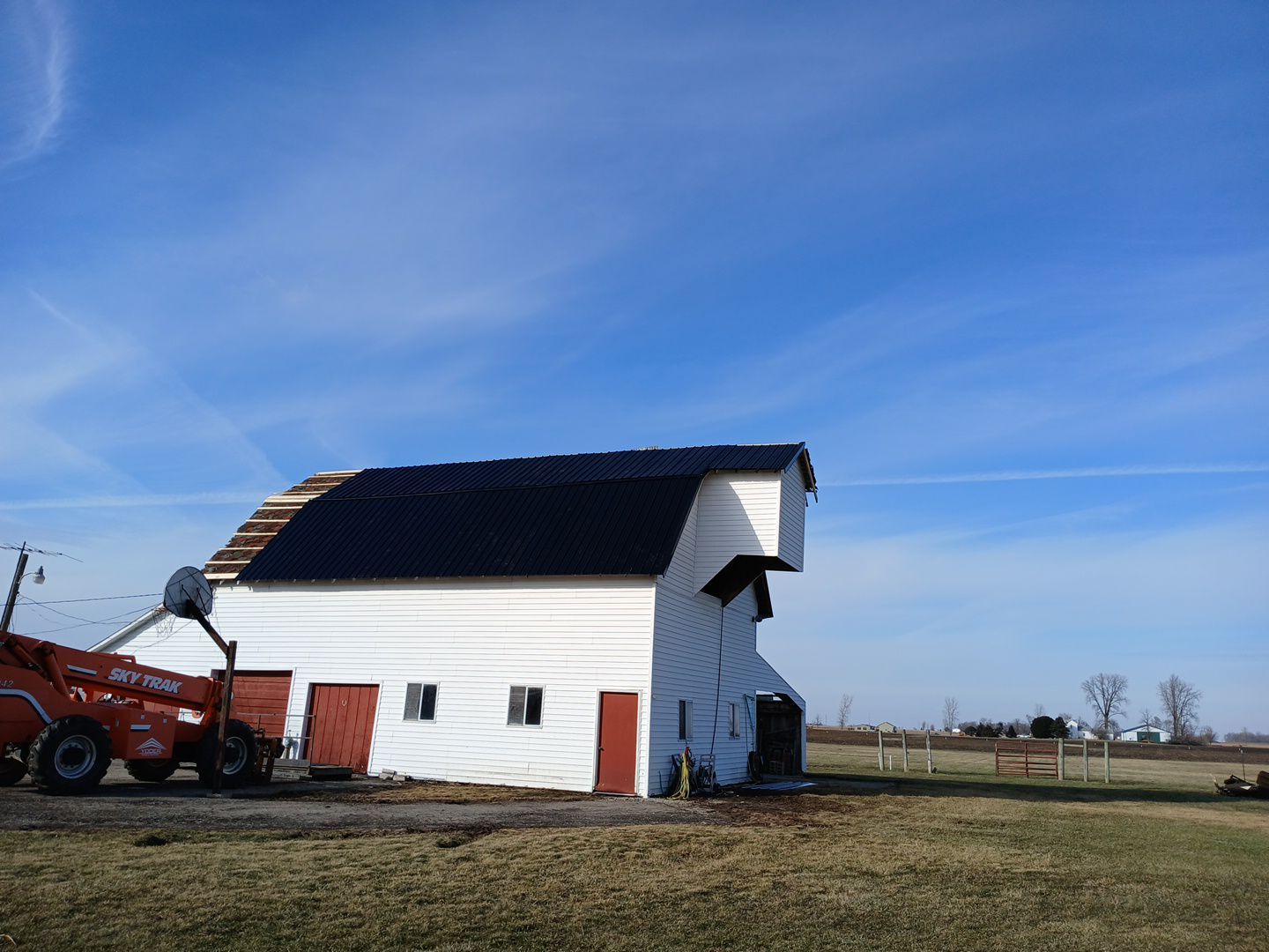 Commercial Roofing Installation using Perfromance Panel Metal - Black by RoofX 