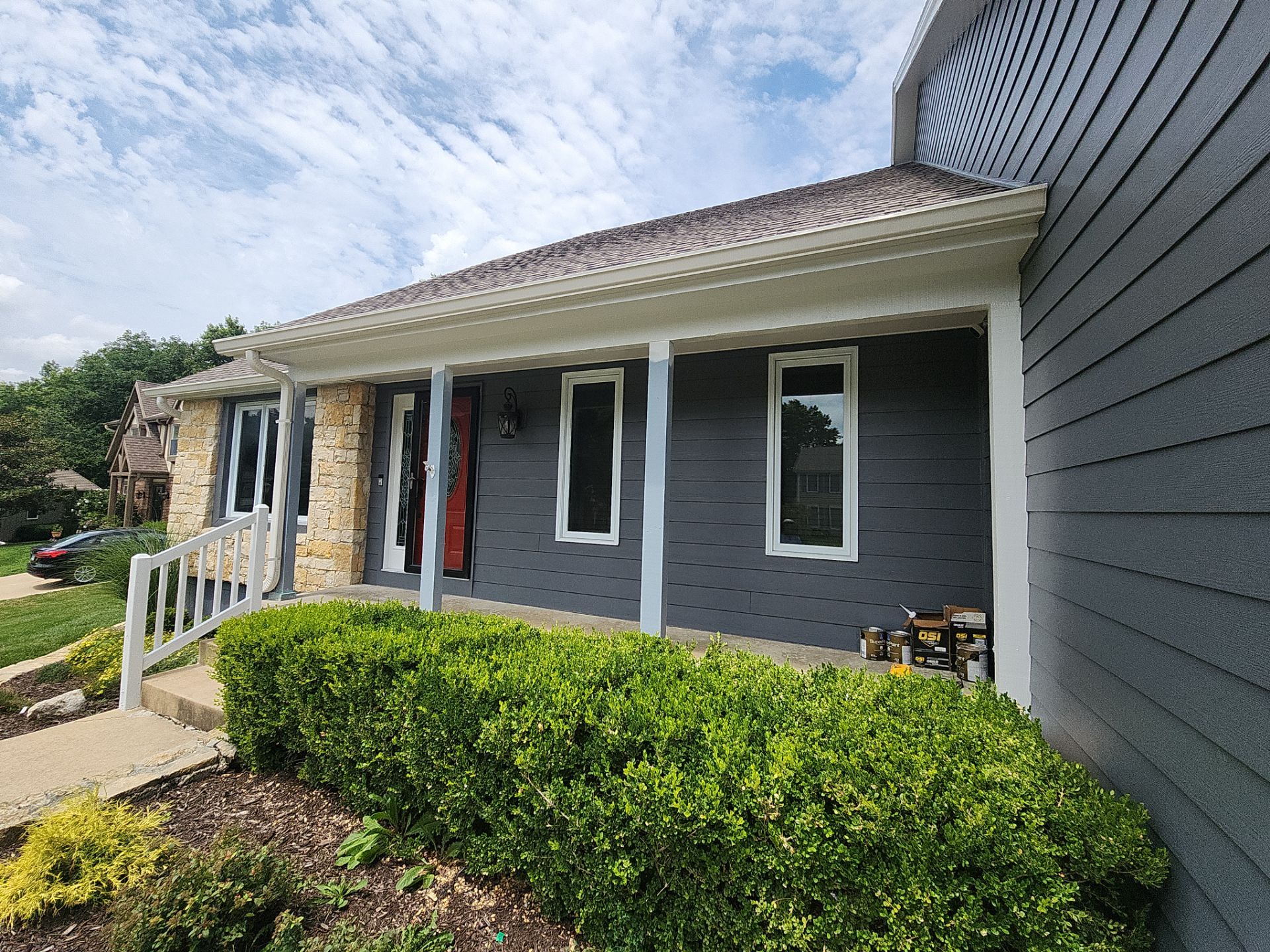 James Hardie siding in Overland park  by EEC  Windows, Siding & Roofing 