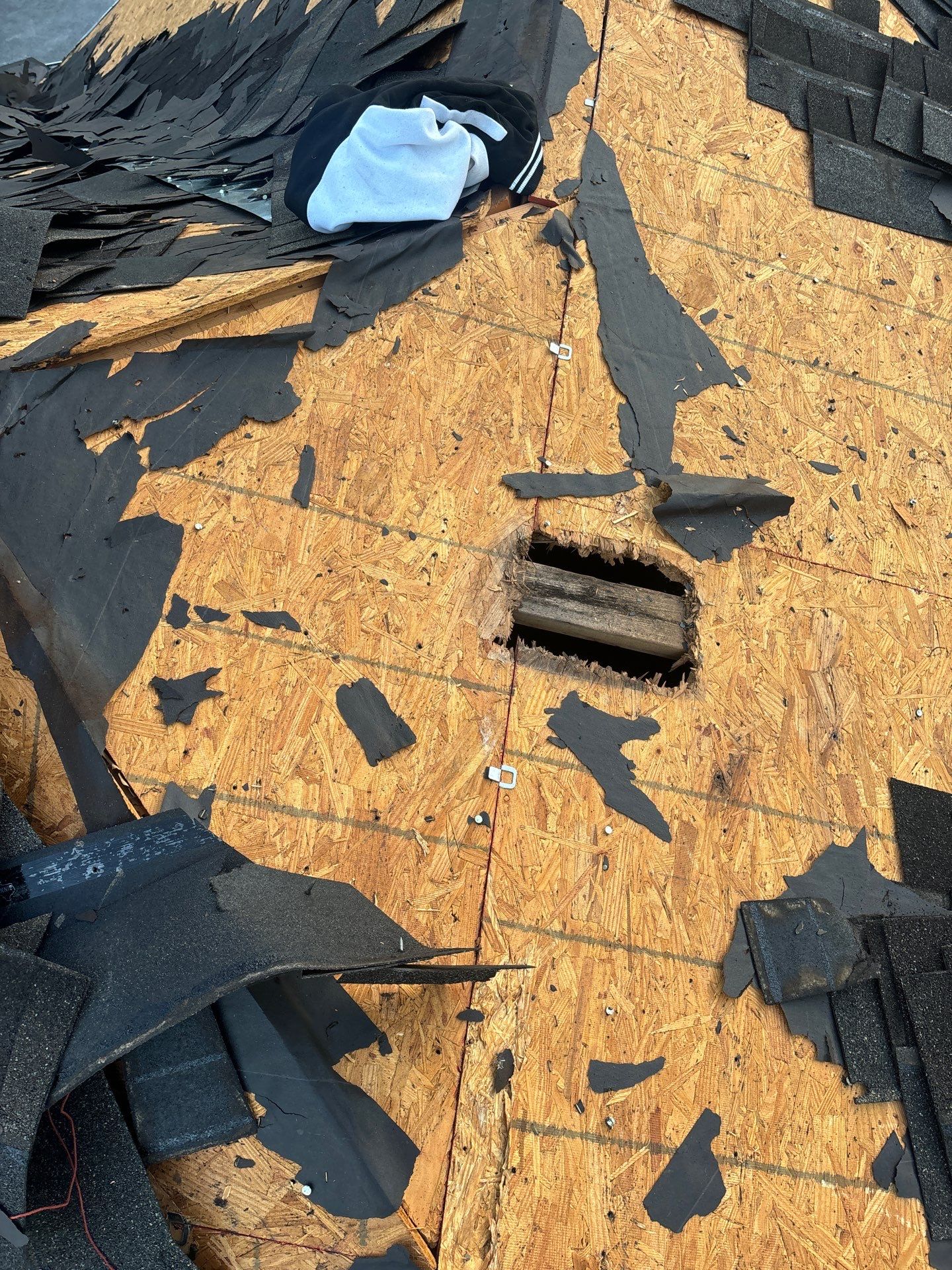 Residential Roofing Installation using Owen's Corning Duration (Lifetime) Shingles by Roof Repair Company