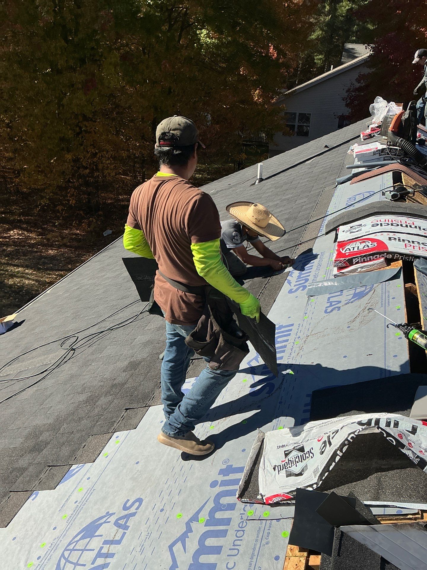 993 West Tyler Road Muskegon, MI 49445 by Veteran Roofing & Exteriors