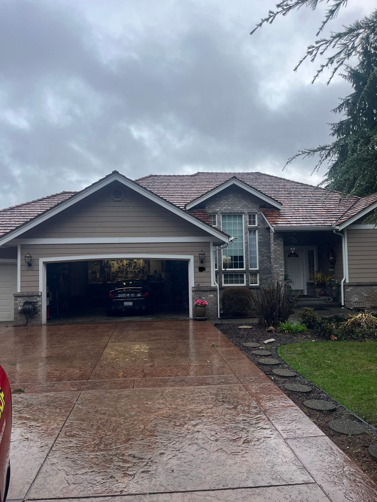 Cedar Shake Roof Replacement in Poulsbo, WA by Hanley Construction