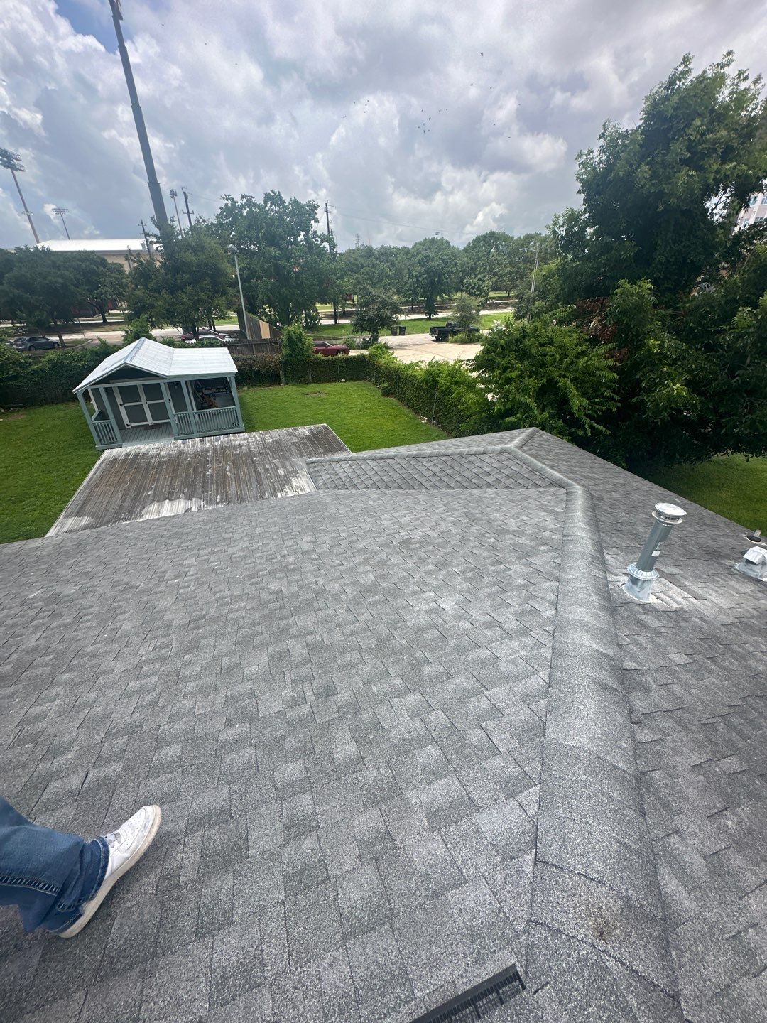 Hail Damage using Owen's Corning Duration (Lifetime) Shingles by Roof Repair Company