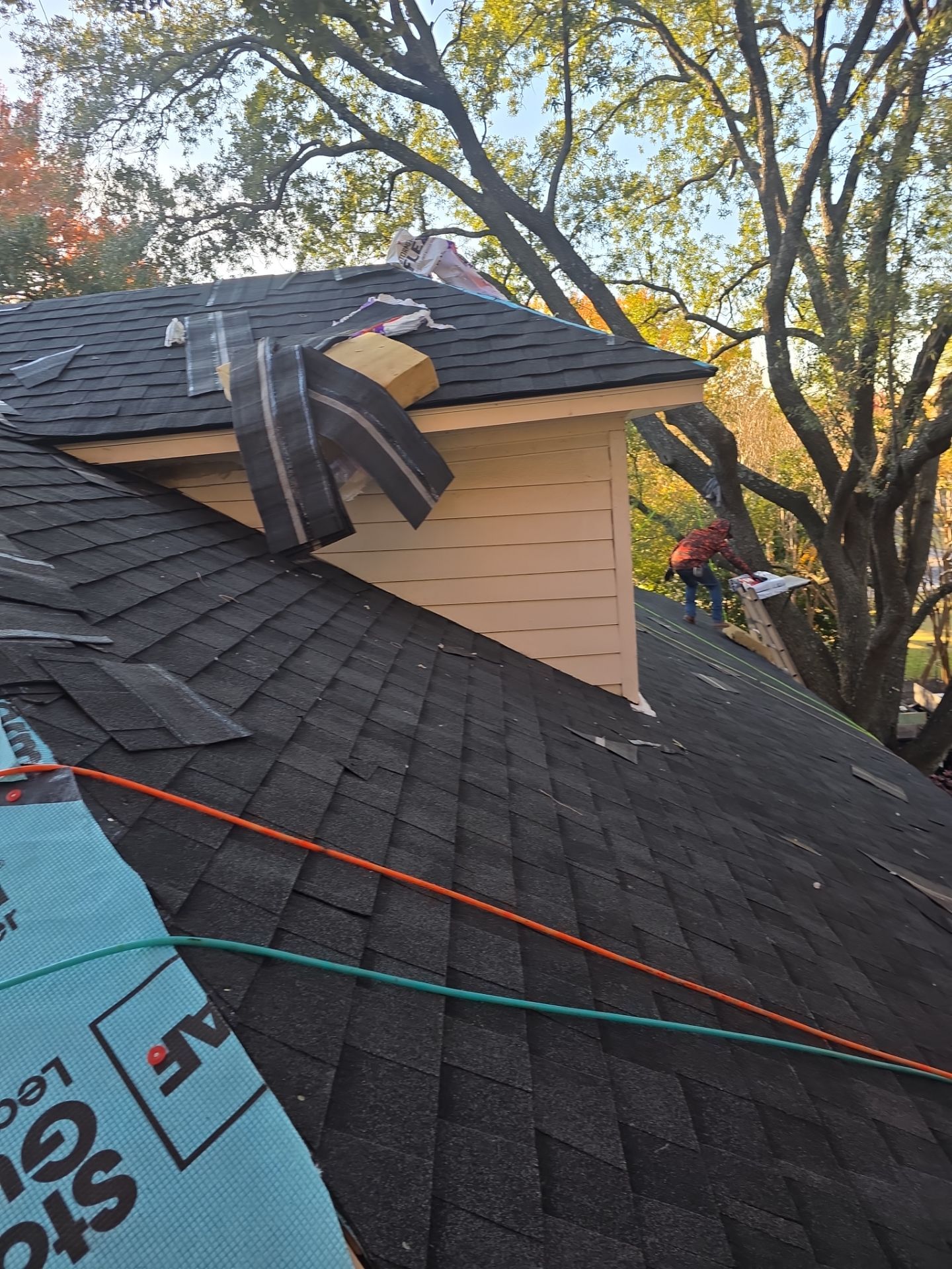 Project in Dallas by Armor Roofing | Exteriors