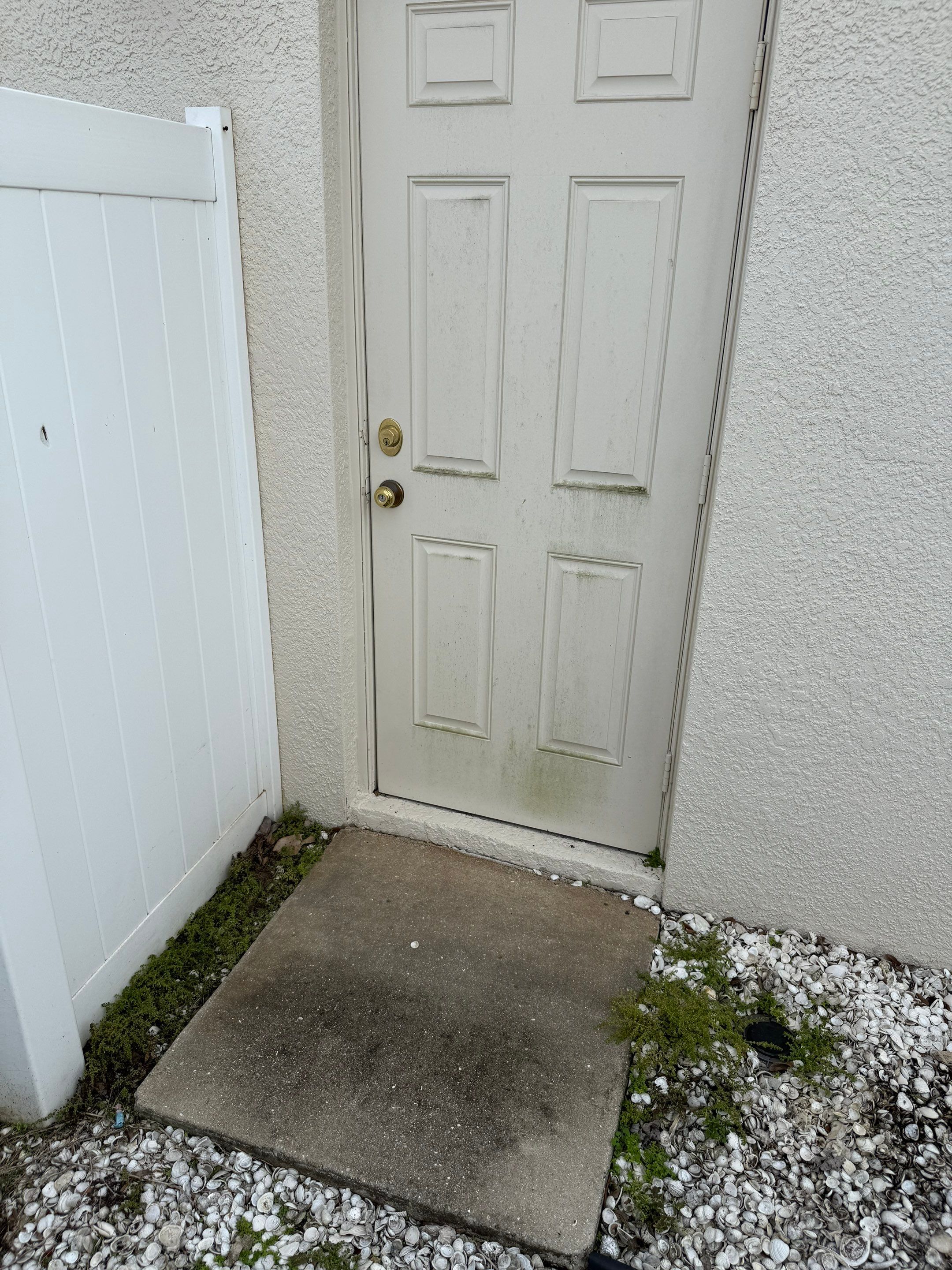Patio, Vinyl Fence, & Partial House Wash in Creekside, Parrish, FL | Sunshine AquaWash by Sunshine AquaWash