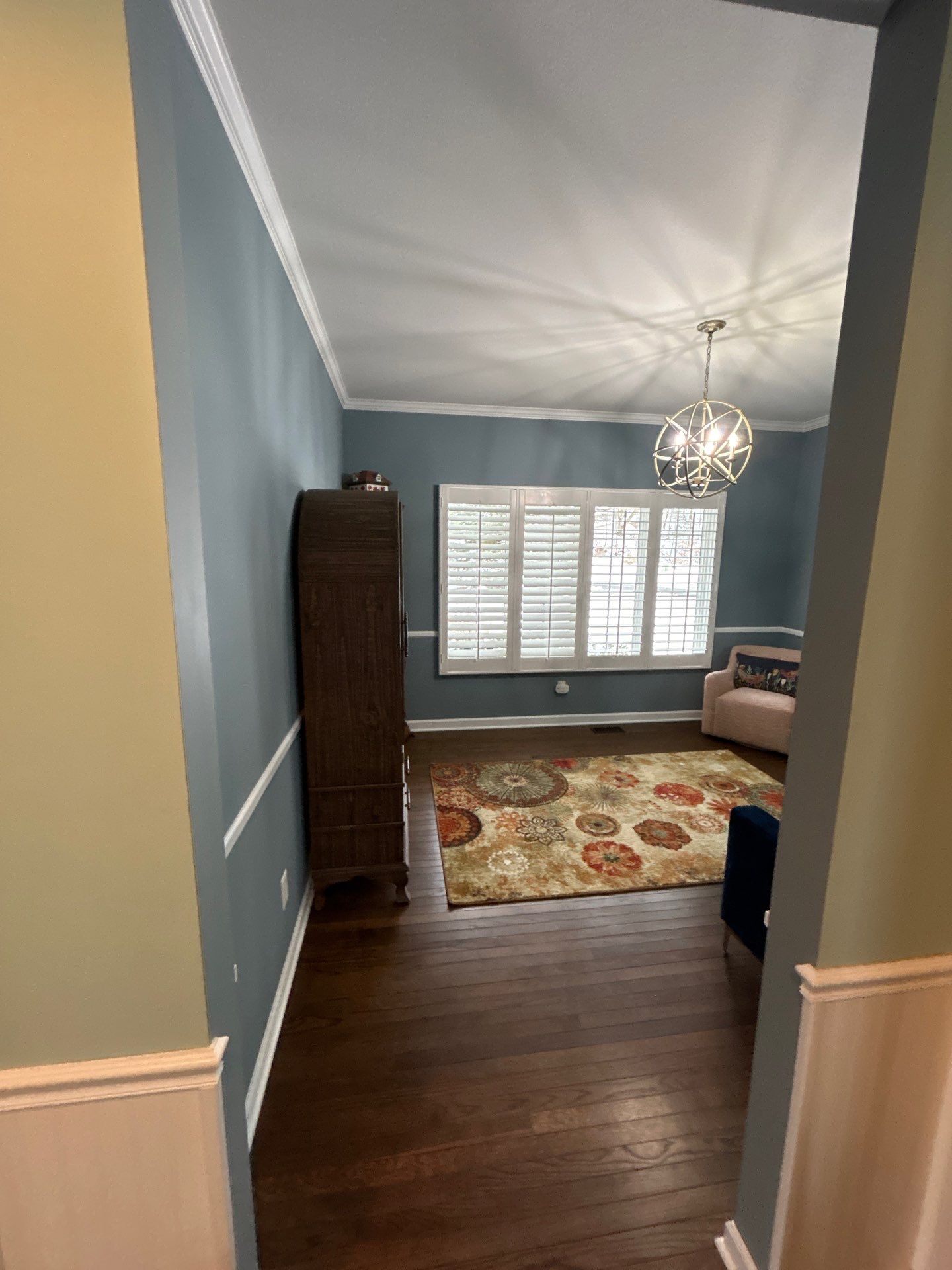 Seating Room Re-paint by Gordon Painting
