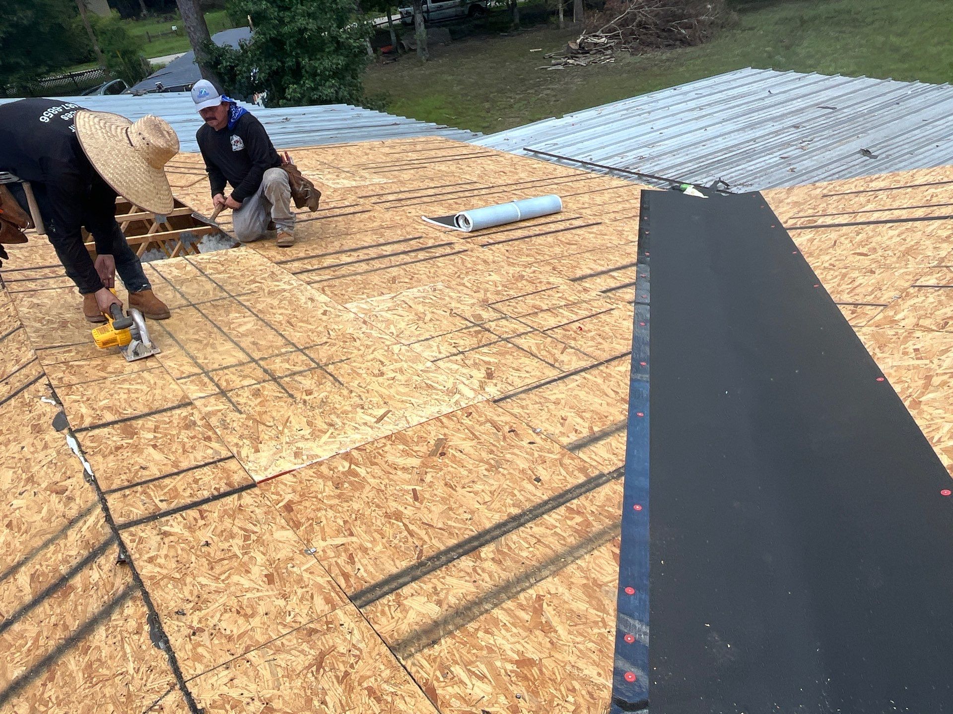 Residential Roofing Installation using Owen's Corning Duration (Lifetime) Shingles by Roof Repair Company