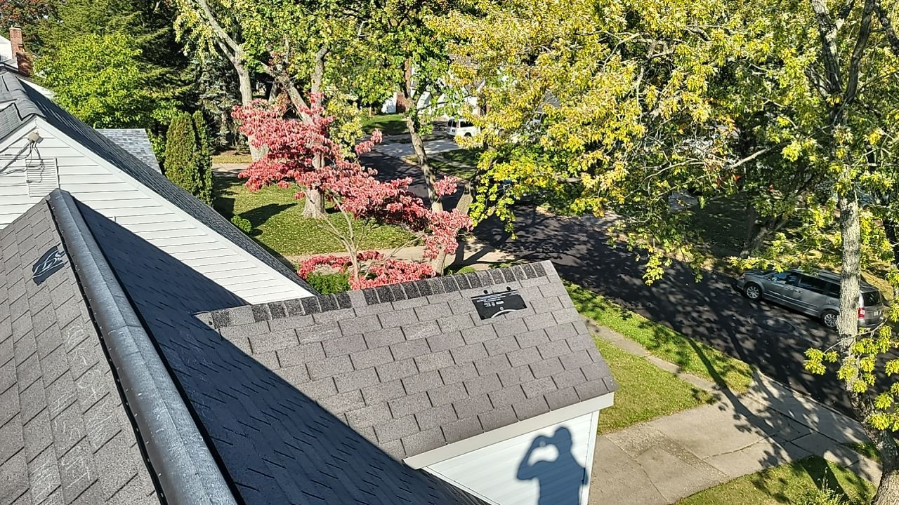 ATLAS PINNACLE PRISTINE COLOR: COPPER CANYON DRIP EDGE: WHITE by Eagle Eye Roofing